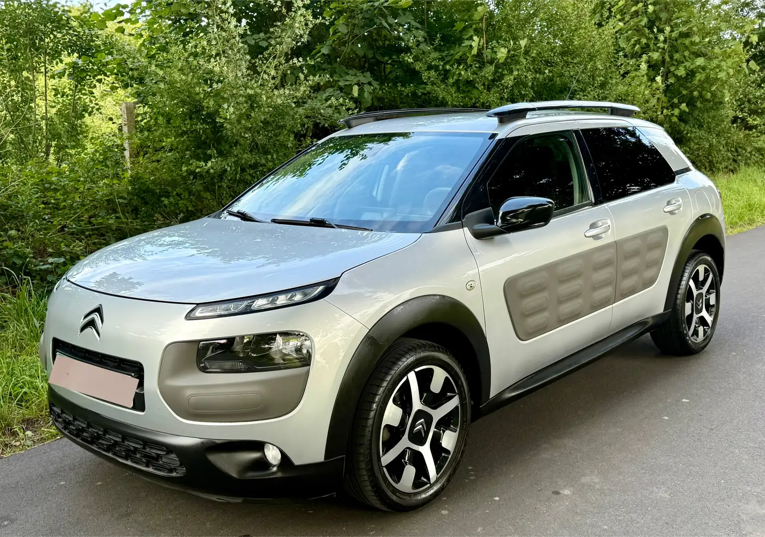 Citroen C4 Cactus 1.2 BENZINE ** 17.926 KM ** CAMÉRA ** 1ÈRE MAIN Gris - 1
