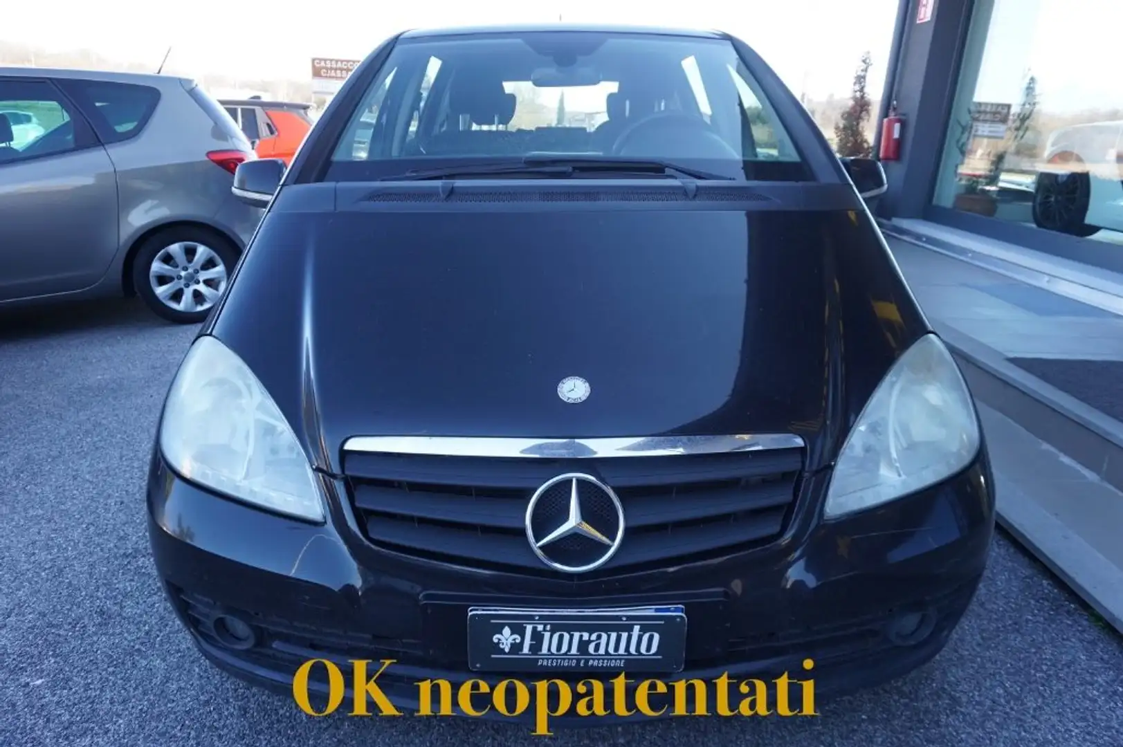 Mercedes-Benz A 160 160CDI BlueEFFICIENCY x COMMERCIANTI Чорний - 1