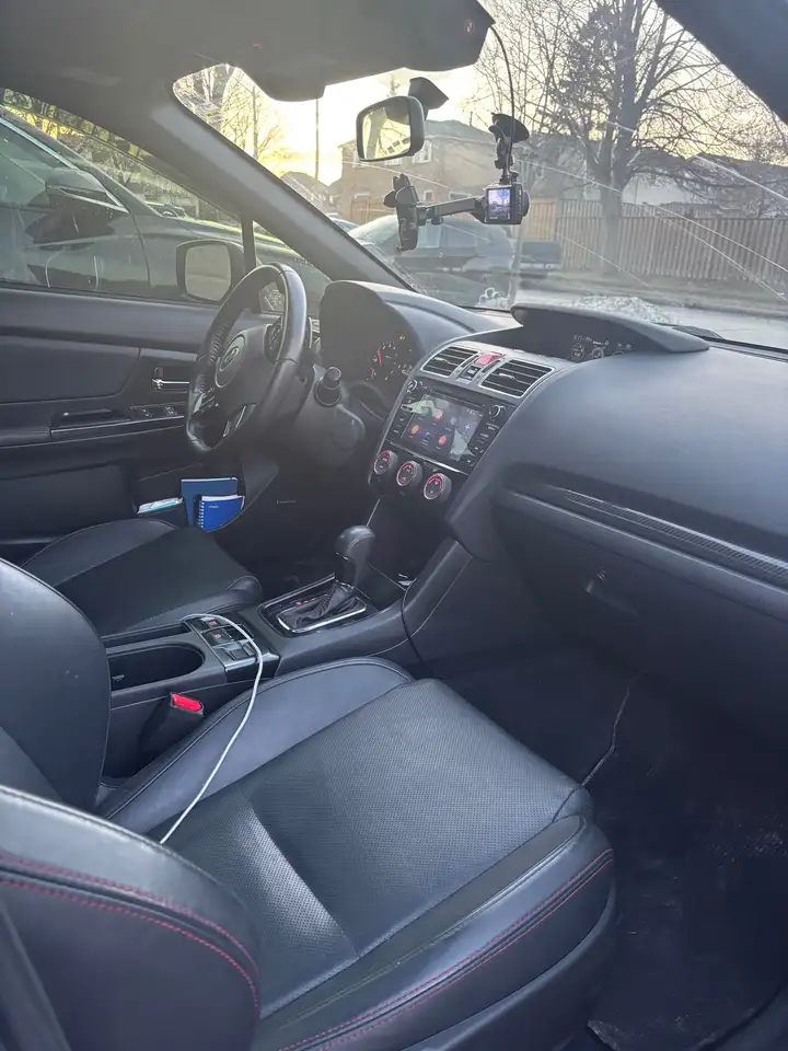 Subaru WRX снимка Subaru WRX