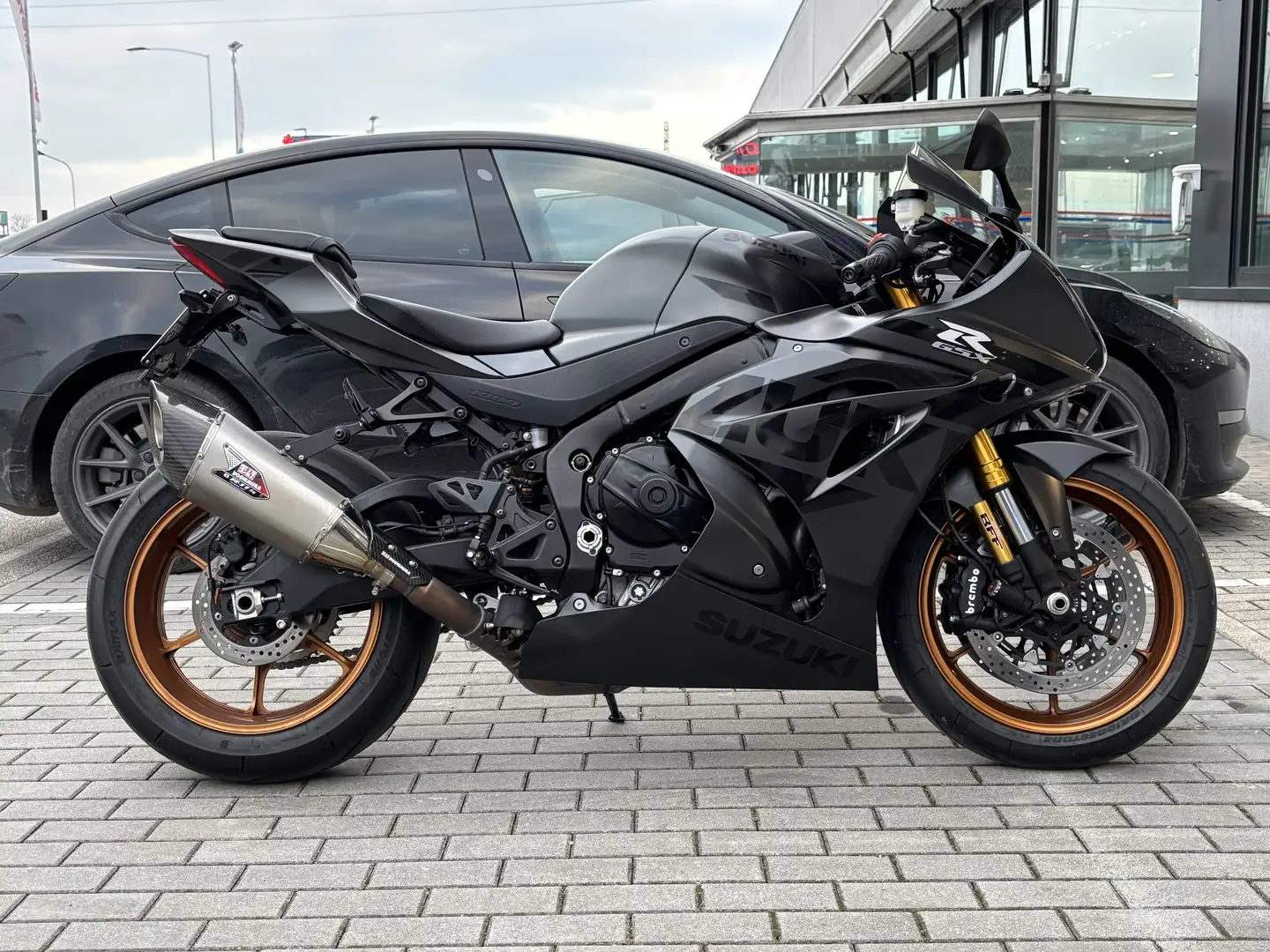 Suzuki GSX-R 1000 Phantom Edition - 1