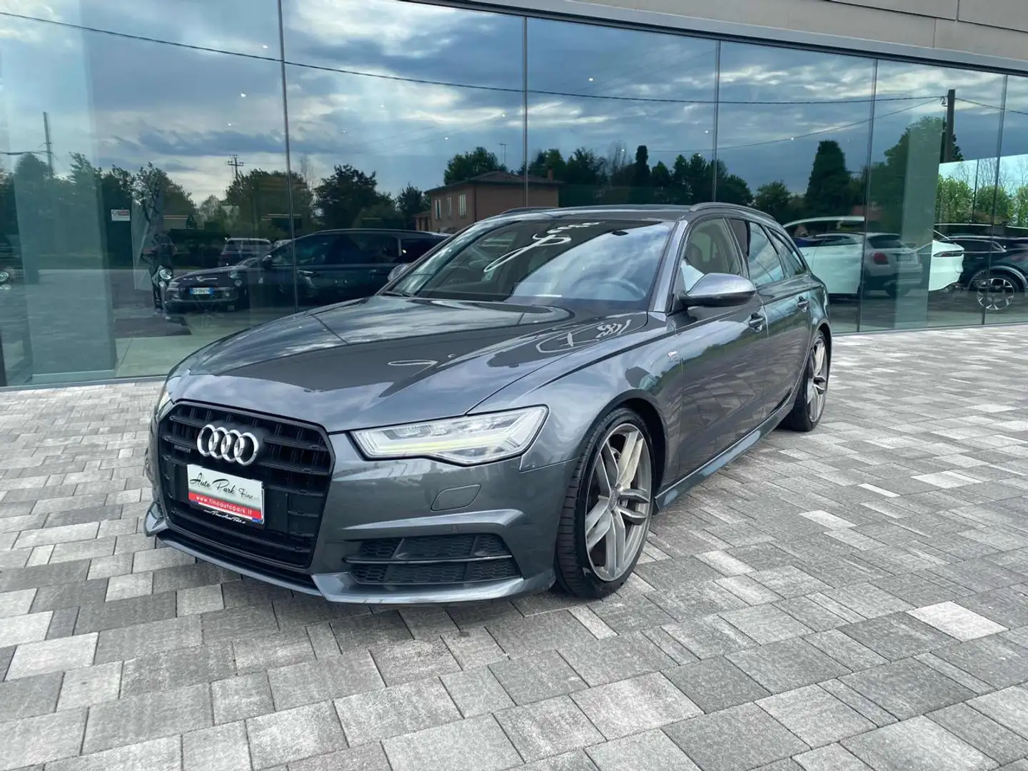 Audi A6 Avant 3.0 TDI 272 CV quattro S tronic S Line Grigio - 2