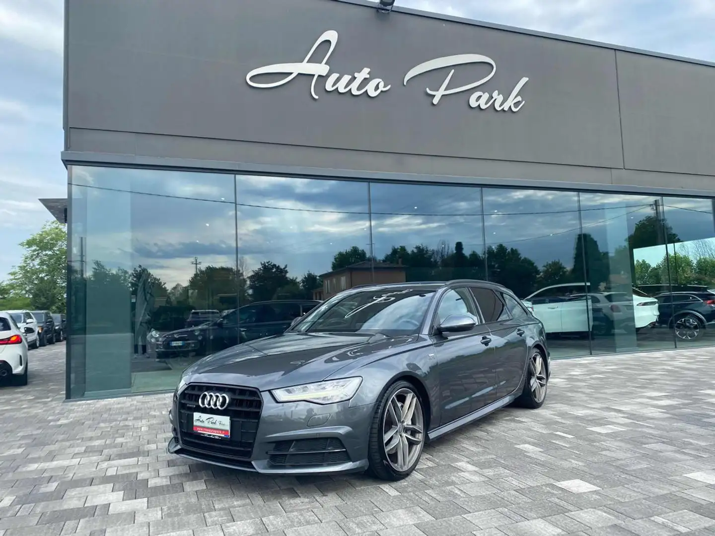 Audi A6 Avant 3.0 TDI 272 CV quattro S tronic S Line Grigio - 1