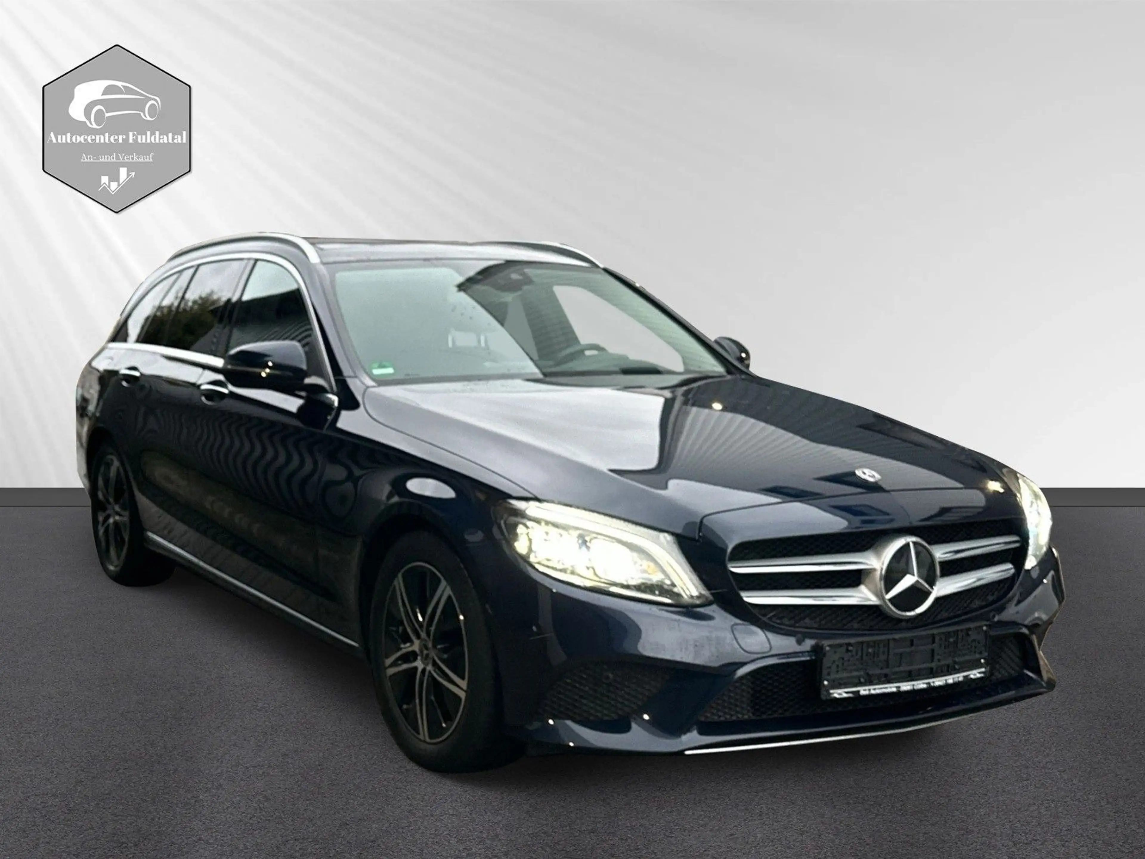 Mercedes-Benz C 220 C T-Modell/Automatik/Leder/Pano/HUD/UVM