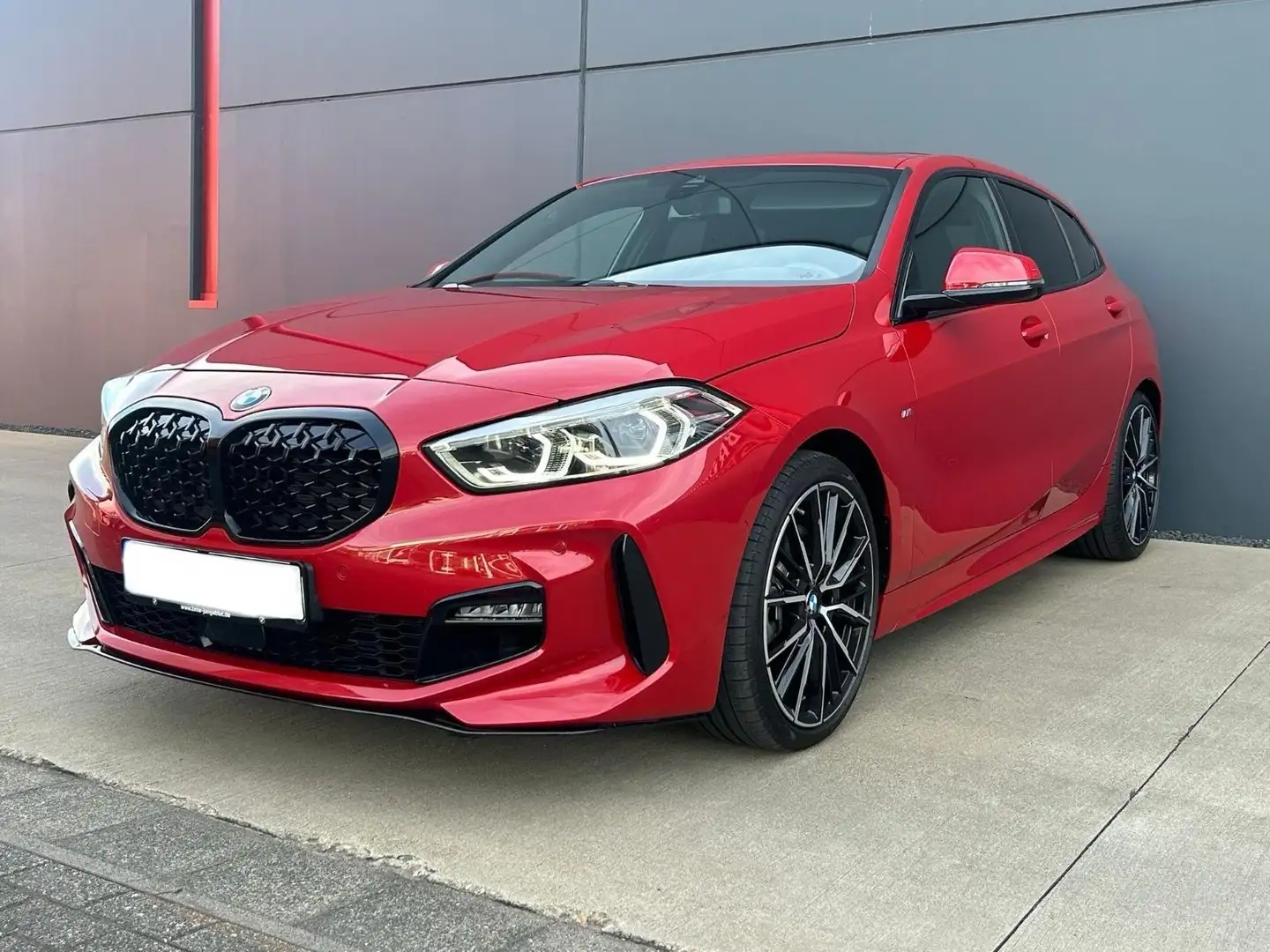 BMW 120 120i Msport auto Rood - 1