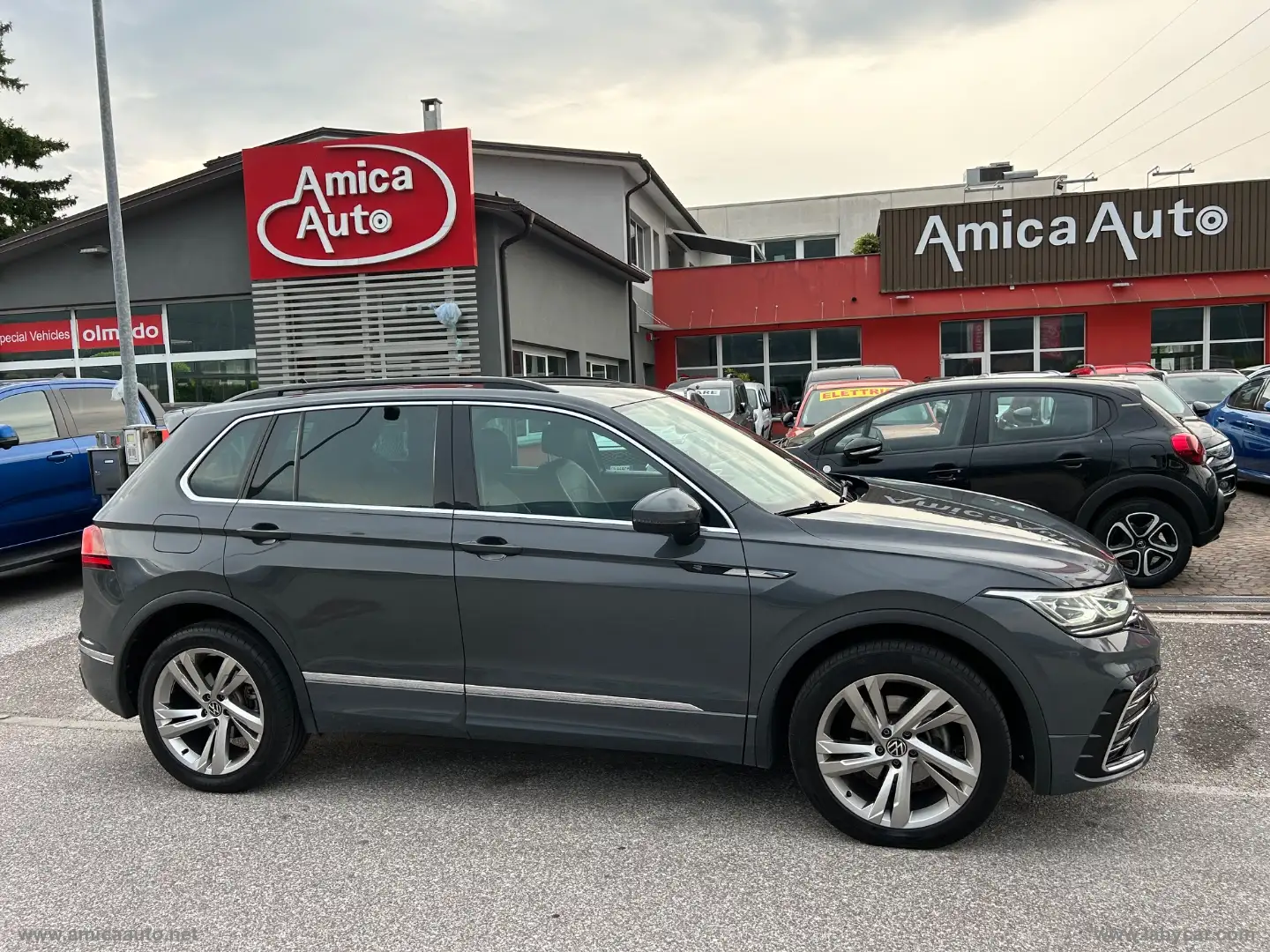 Volkswagen Tiguan 2.0 TDI 150CV SCR DSG 4MOT.R-Line Gris - 1