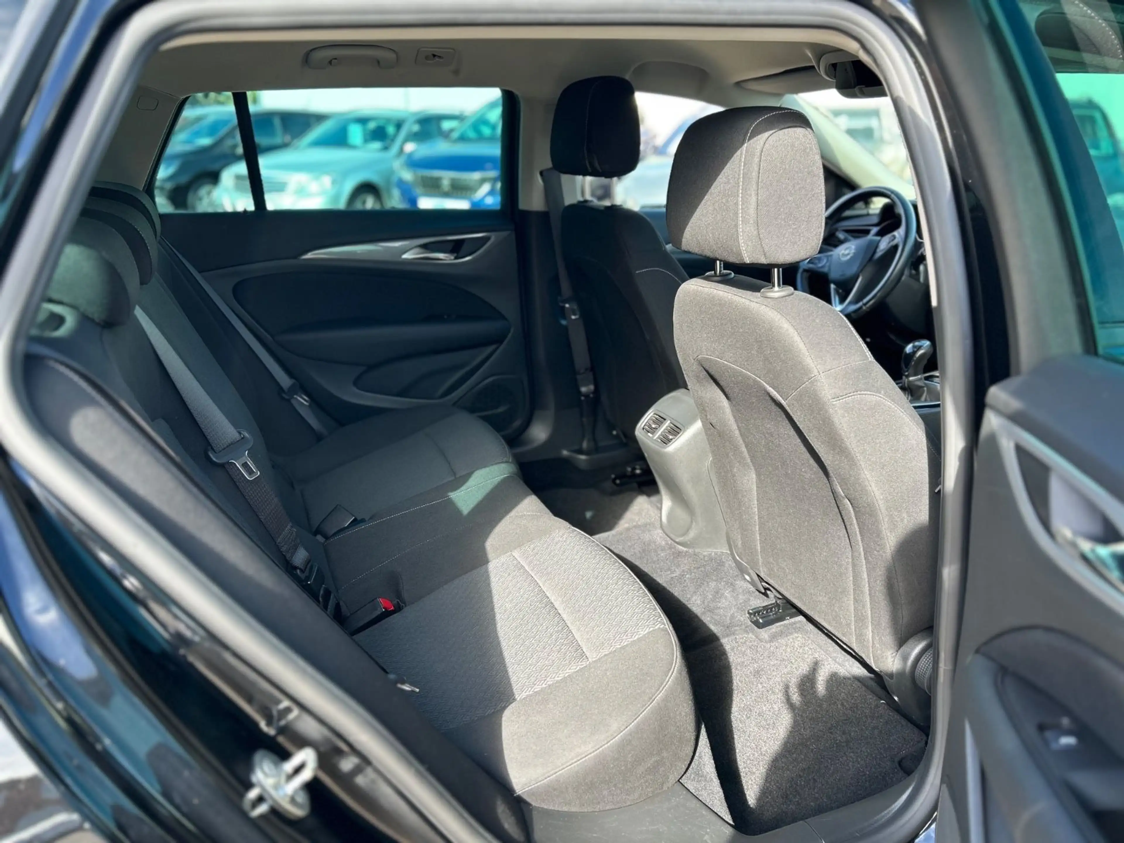 Opel Insignia B Sports Tourer Edition — photo 5