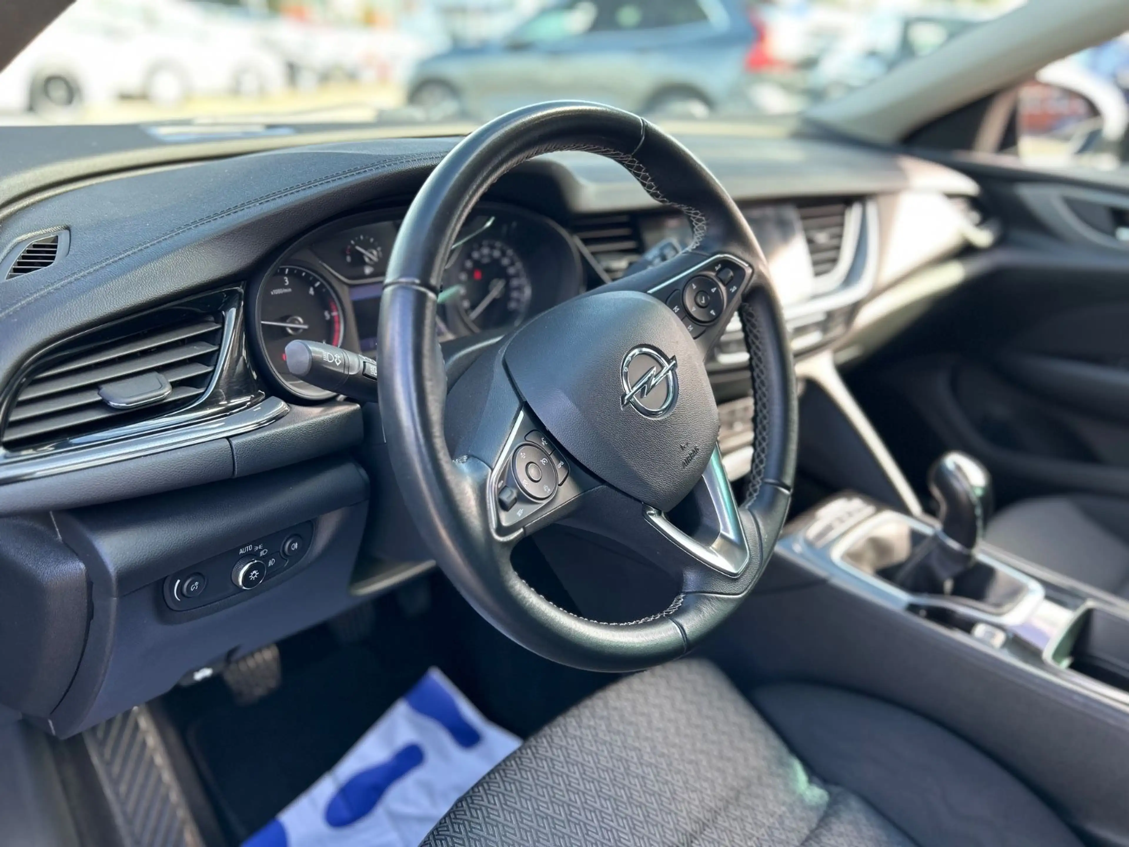 Opel Insignia B Sports Tourer Edition — photo 15