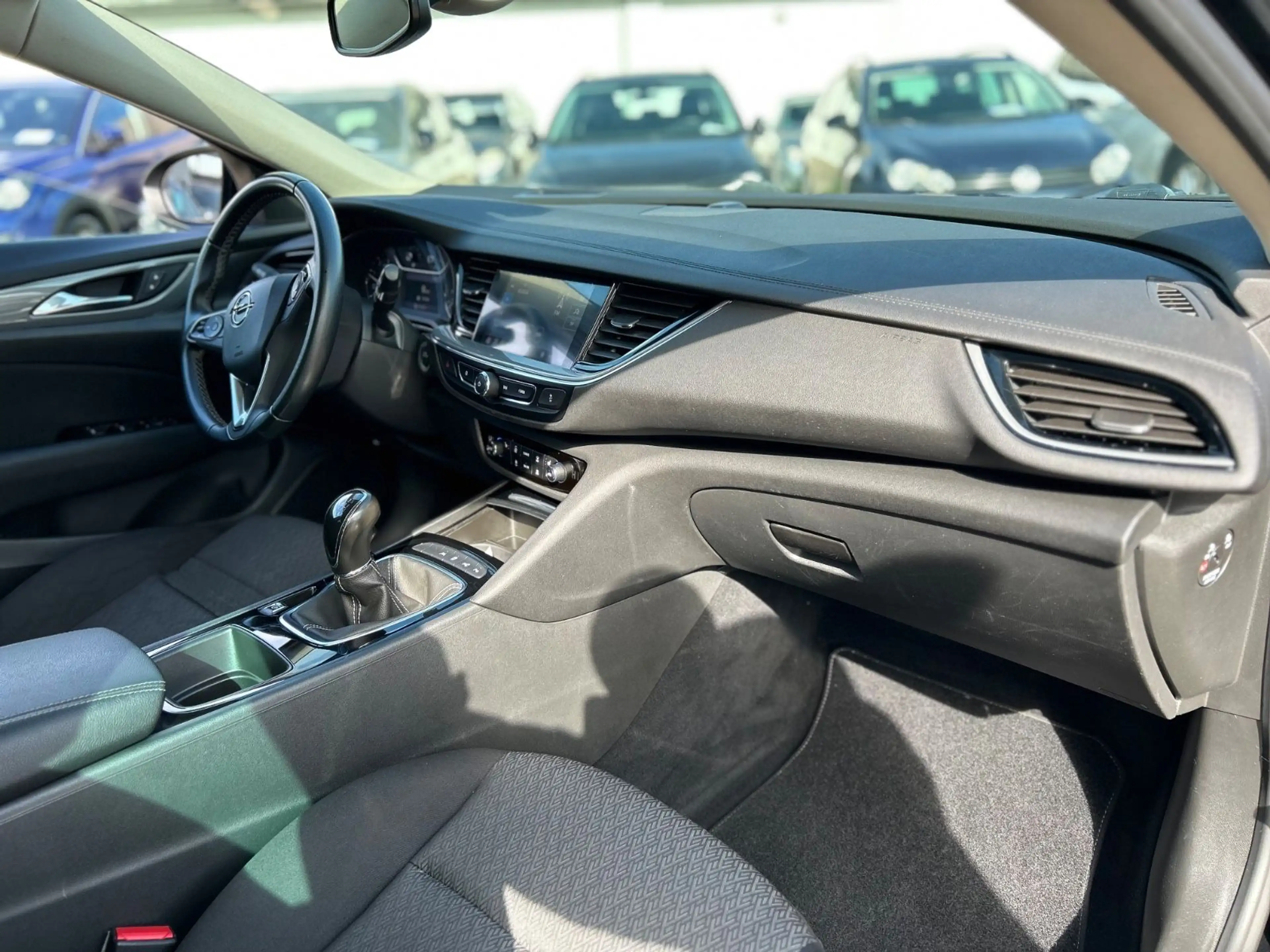 Opel Insignia B Sports Tourer Edition — photo 10