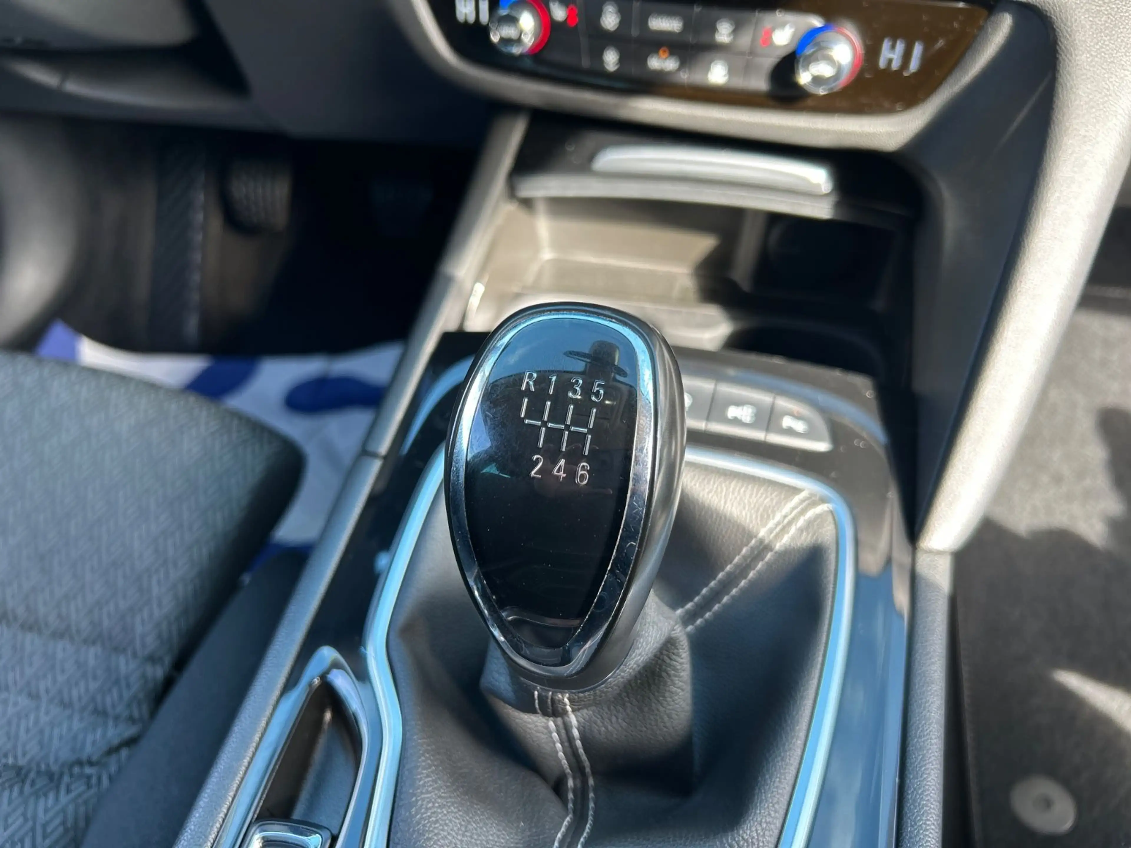 Opel Insignia B Sports Tourer Edition — photo 8