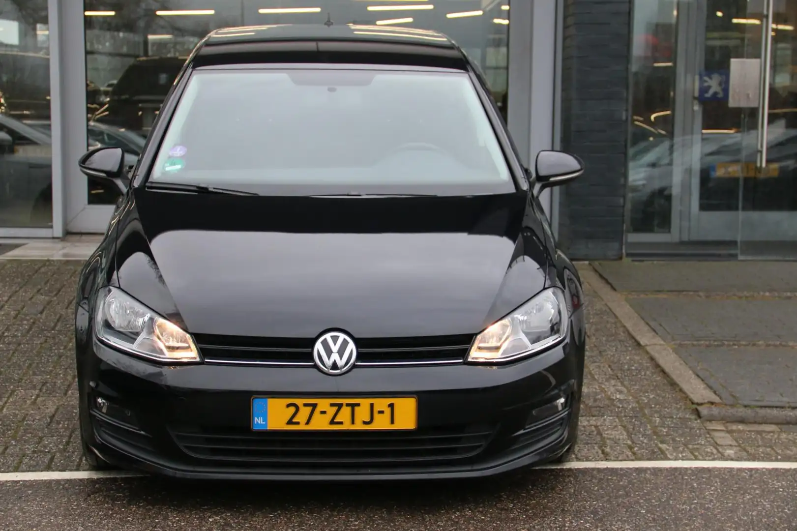 Volkswagen Golf 1.2 TSI Trendline NL-AUTO NAP 2E EIG! Noir - 2