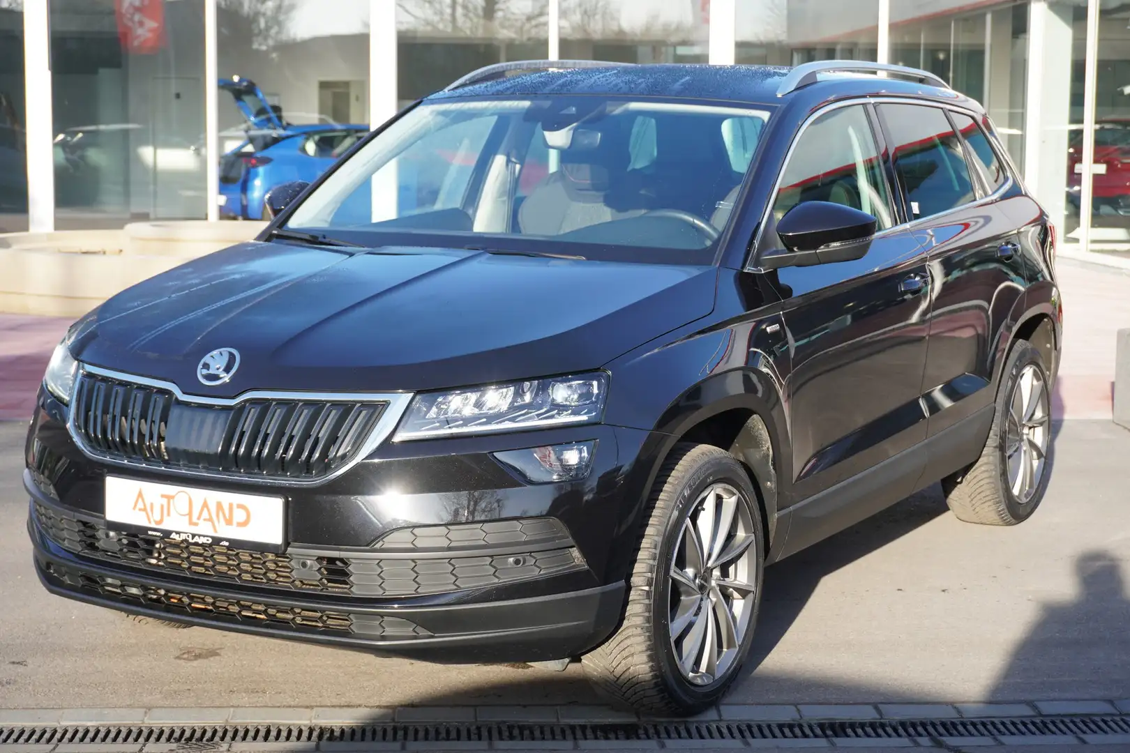 Skoda Karoq 1.5 TSI Clever LED Navi Kamera Keyless AHK Noir - 1