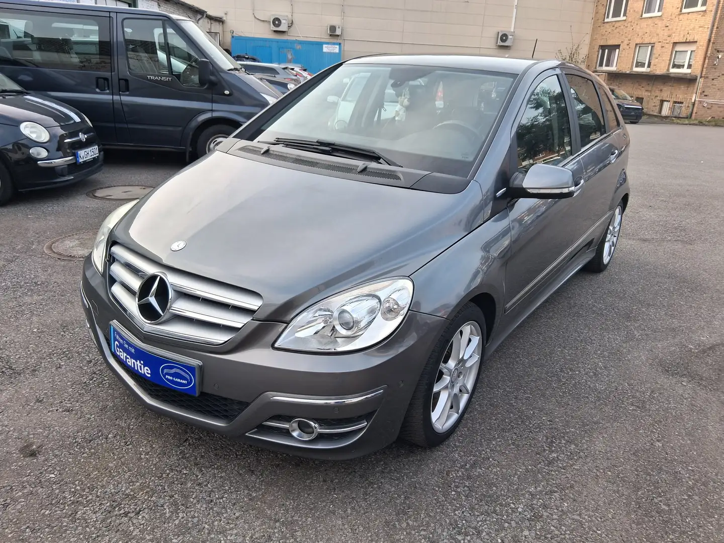 Mercedes-Benz B 180 BlueEFFICIENCY Gris - 2