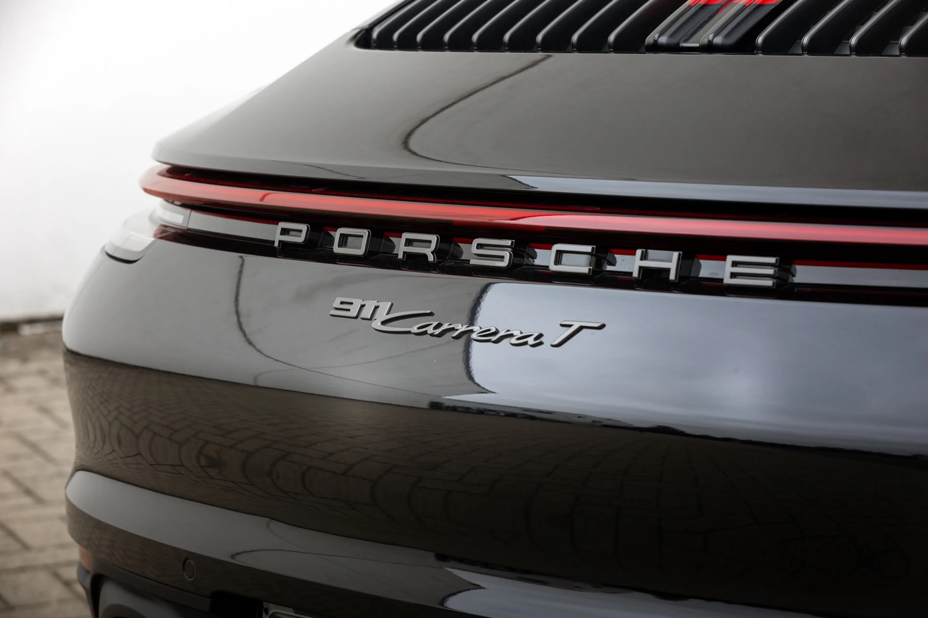 Porsche 992 911 Carrera T — photo 13