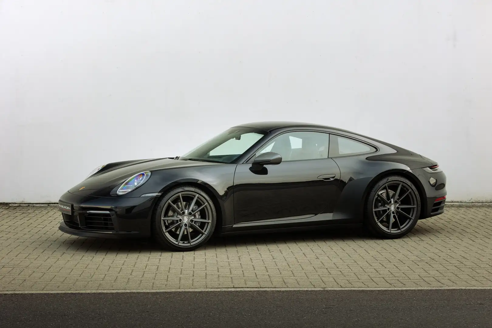 Porsche 992 911 Carrera T Noir - 1