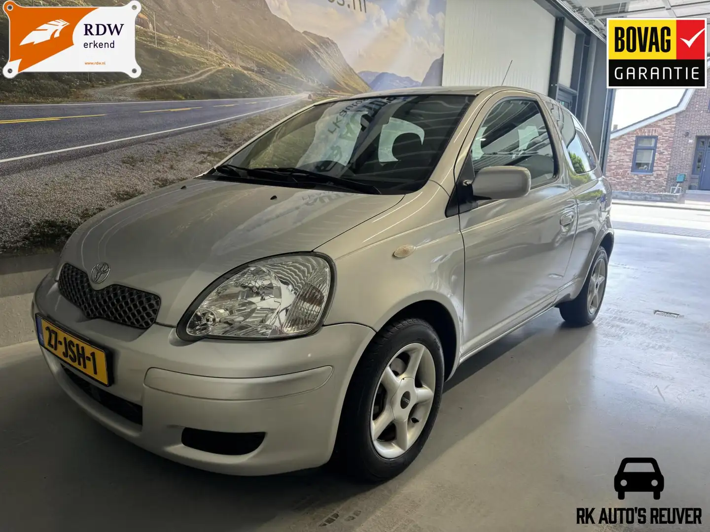 Toyota Yaris 1.3 VVT-i Sol / AUTOMAAT / Unieke staat /Airco Grijs - 1