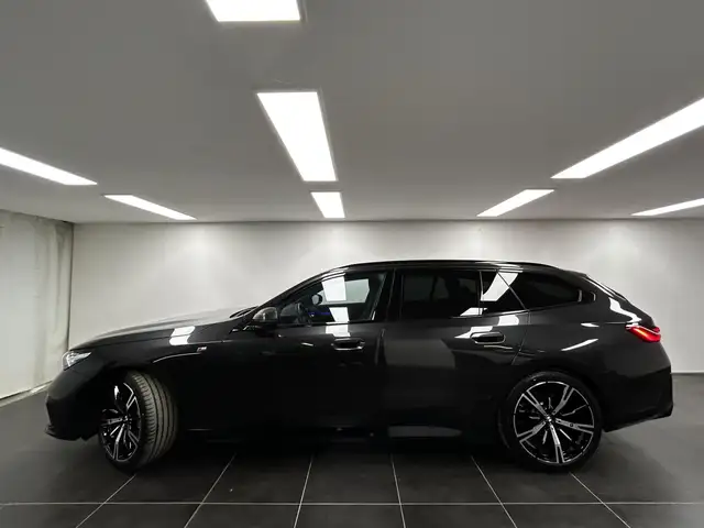 BMW 5 Series view 2