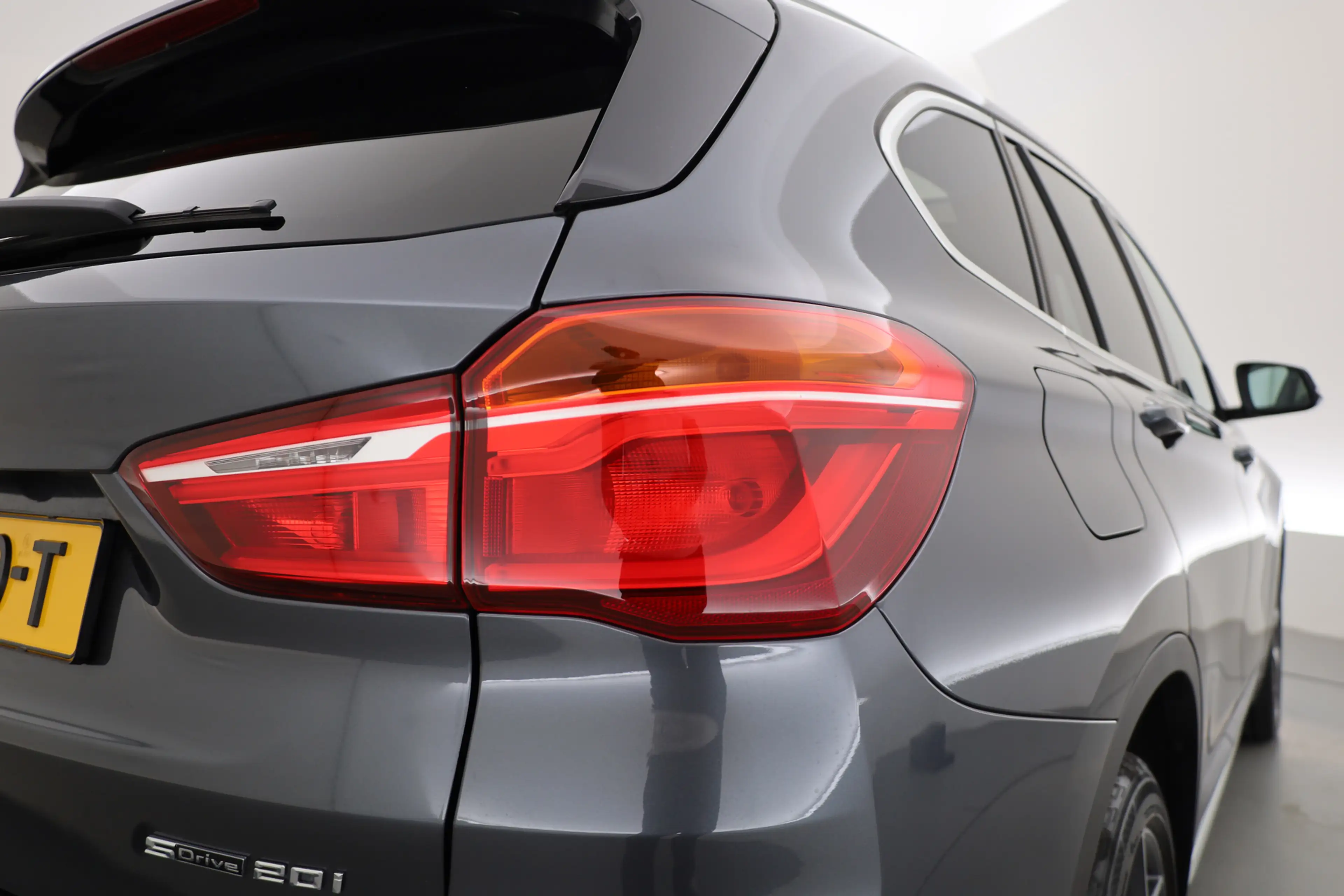 BMW X1 sDrive20i Orange Edition II | Rijklaar! | Navi | C — photo 35