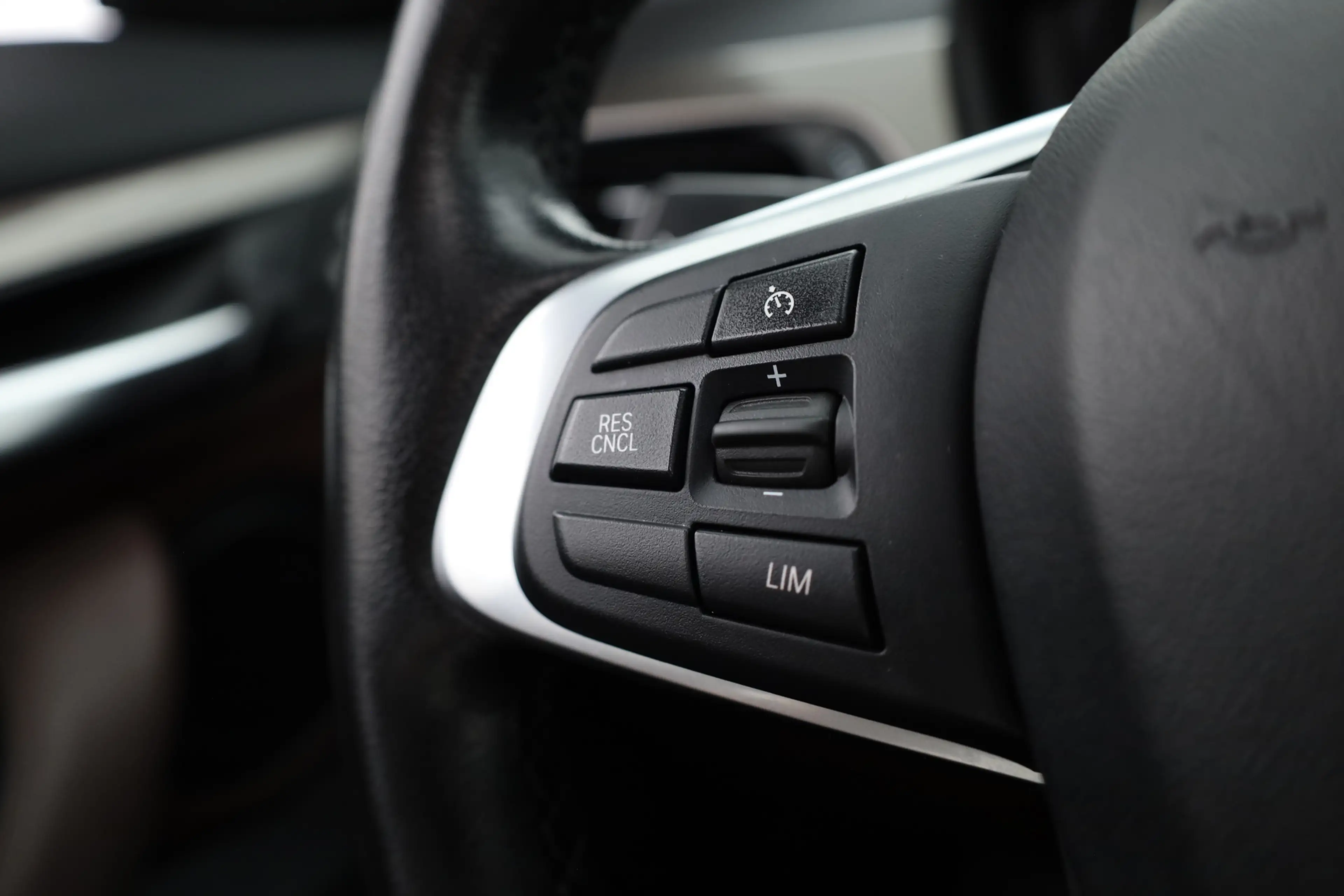 BMW X1 sDrive20i Orange Edition II | Rijklaar! | Navi | C — photo 11
