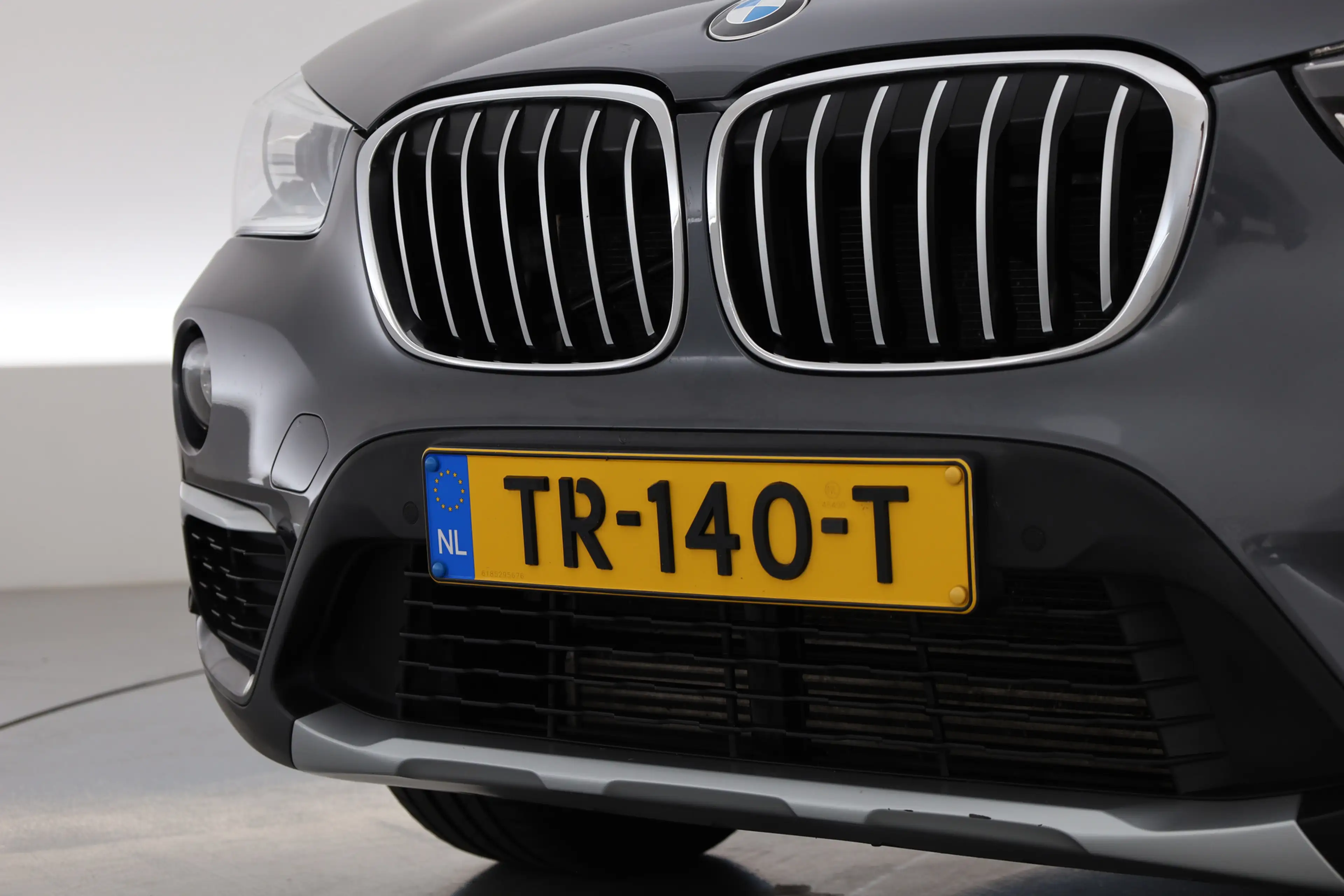 BMW X1 sDrive20i Orange Edition II | Rijklaar! | Navi | C — photo 29