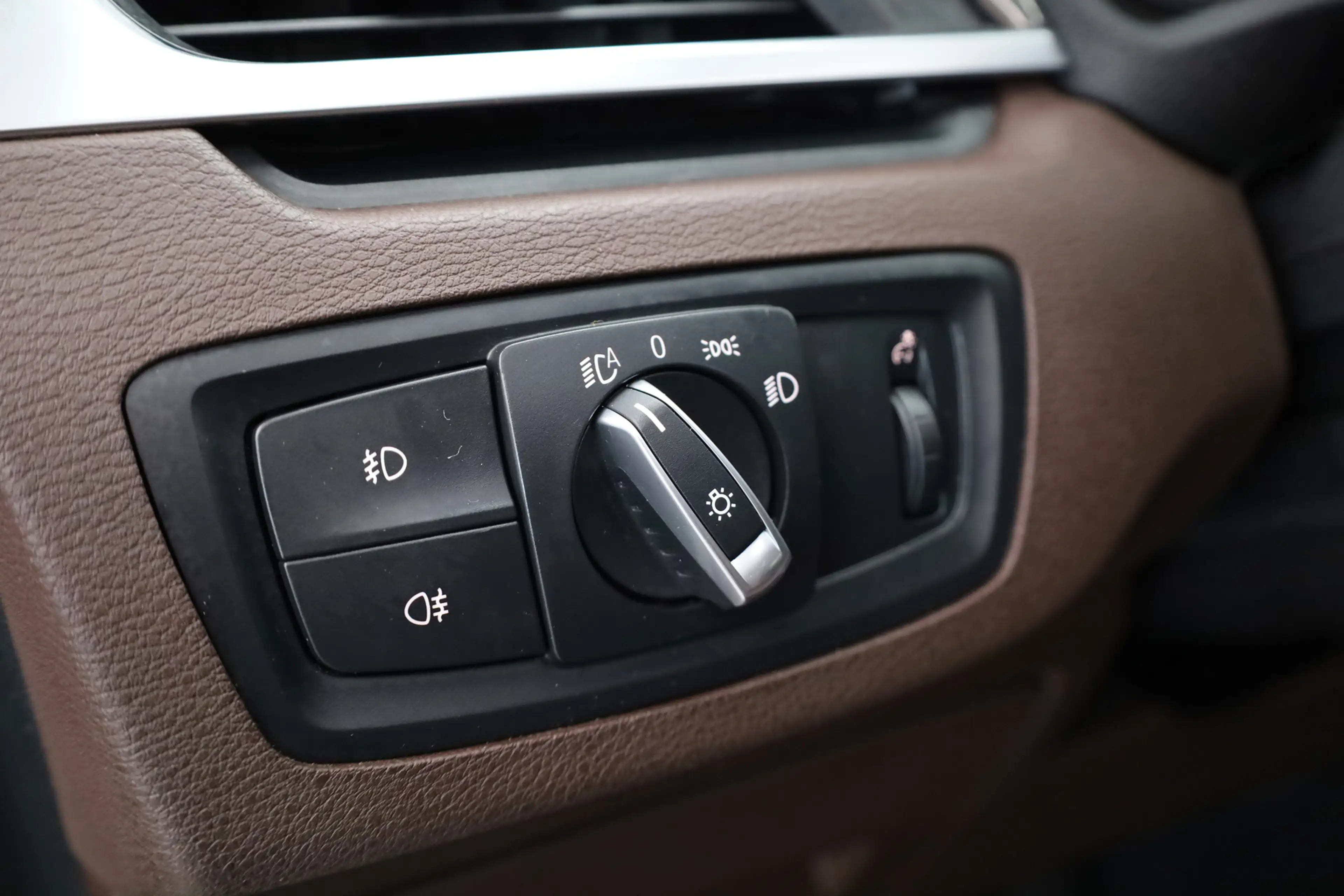 BMW X1 sDrive20i Orange Edition II | Rijklaar! | Navi | C — photo 9