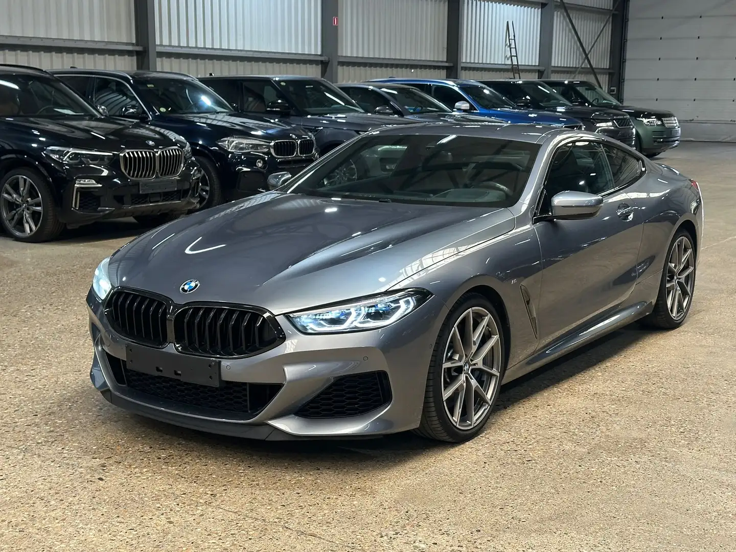 BMW M850 M850i xDrive Grijs - 1