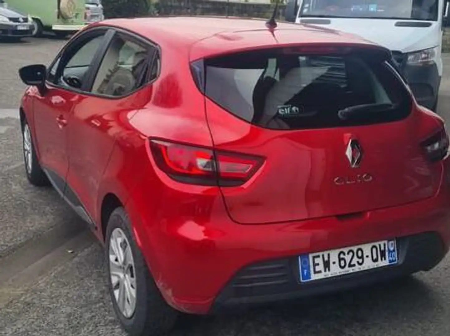 Renault Clio Clio 1.2 16V 75 Limited Rouge - 1