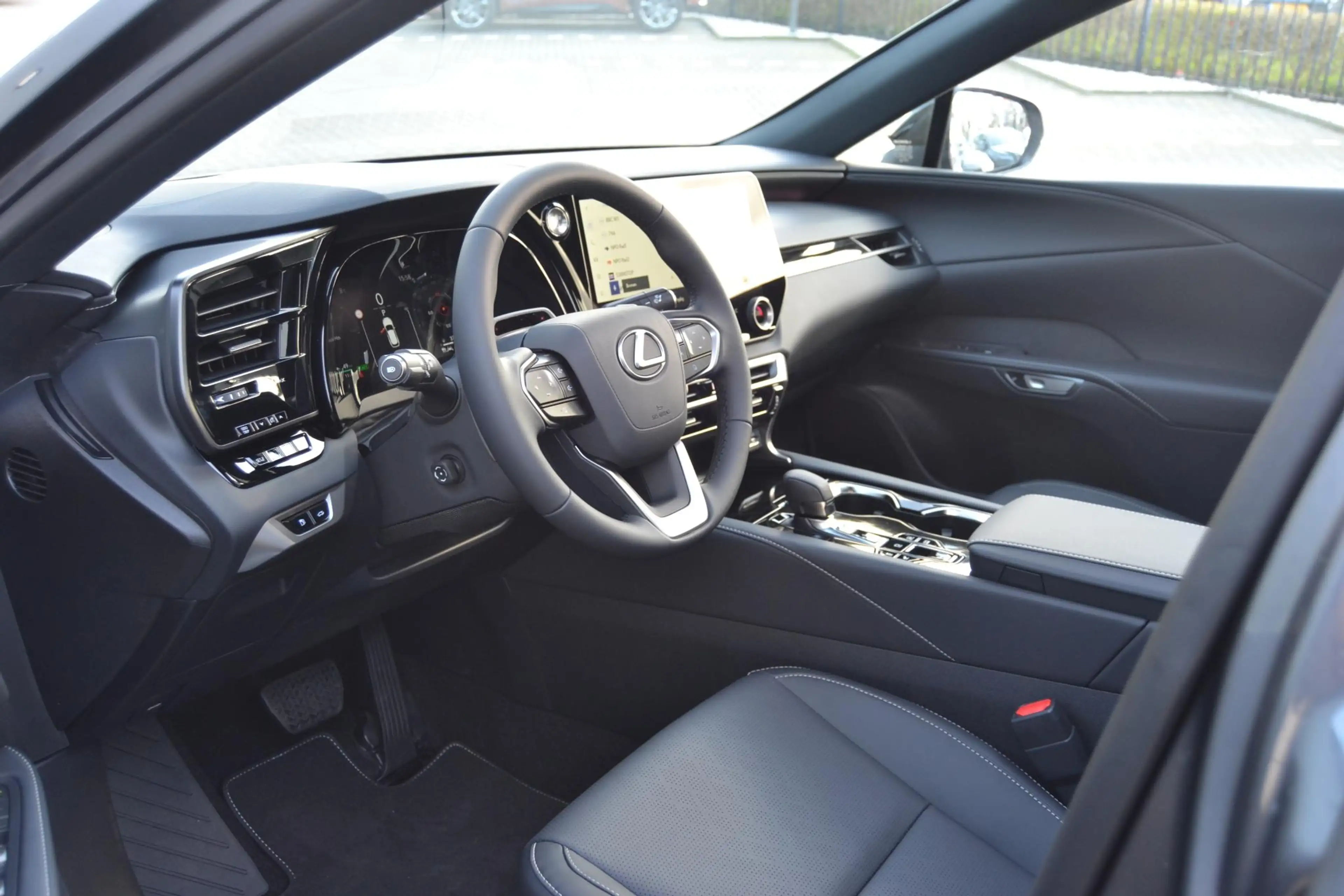 Lexus RX 450h 450h+ Plug-in Hybrid 35th Edition DIRECT BESCHIKBA — photo 13