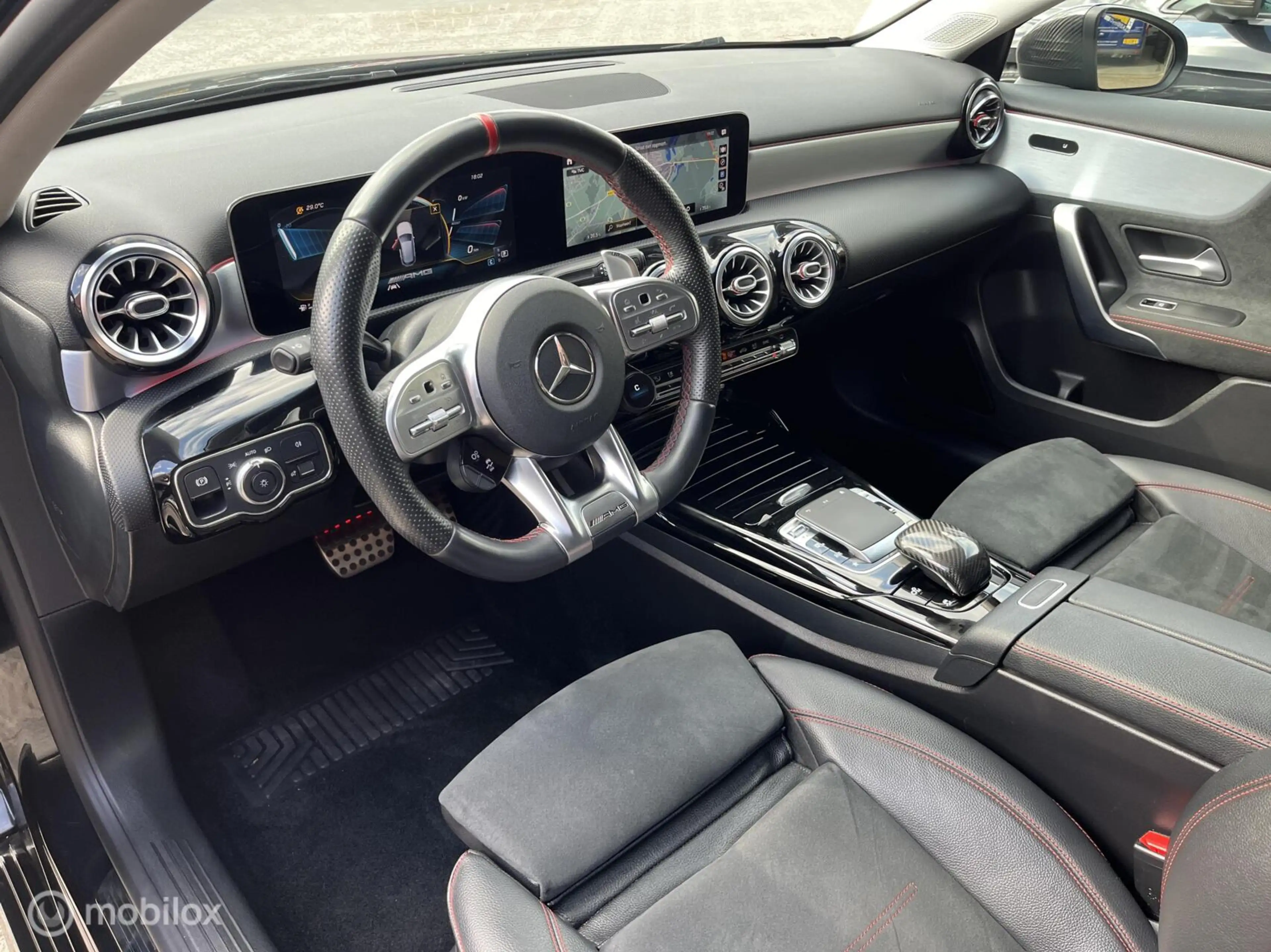 Mercedes-Benz A 35 AMG 4MATIC Premium NAVI*CAMERA*MAXTON* — photo 7