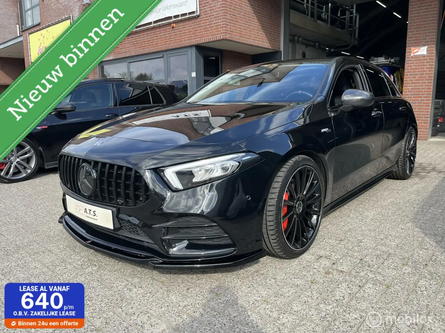 Mercedes-Benz A 35 AMG 4MATIC Premium NAVI*CAMERA*MAXTON* Zwart - 1
