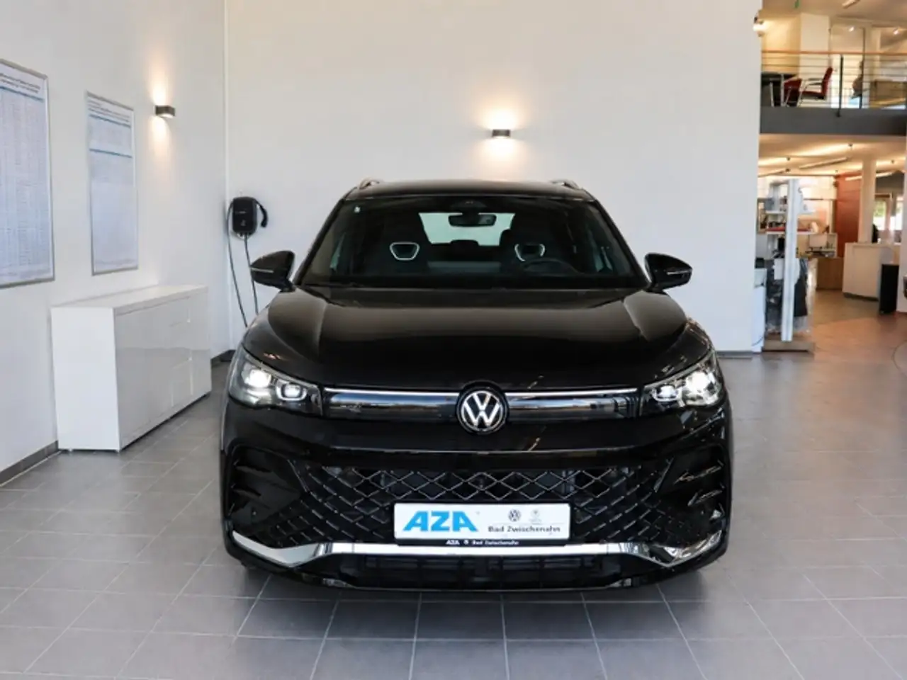 Volkswagen Tiguan 1.5 eTSI R-Line DSG AHK NAVI IQ.LIGHT 4