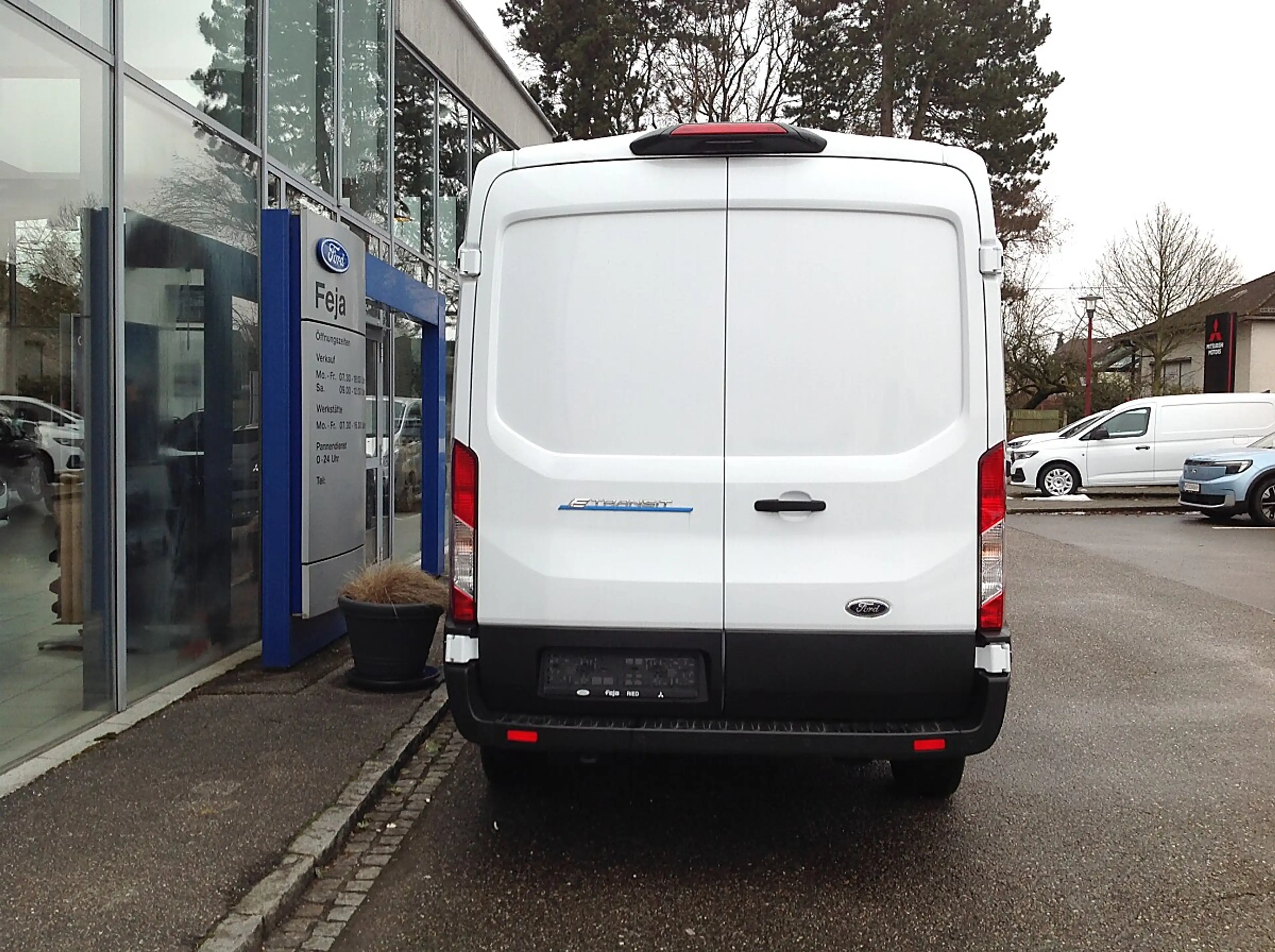 Ford E-Transit E-Transit Kasten 67kWh/135kW L2H2 390 Trend — photo 7
