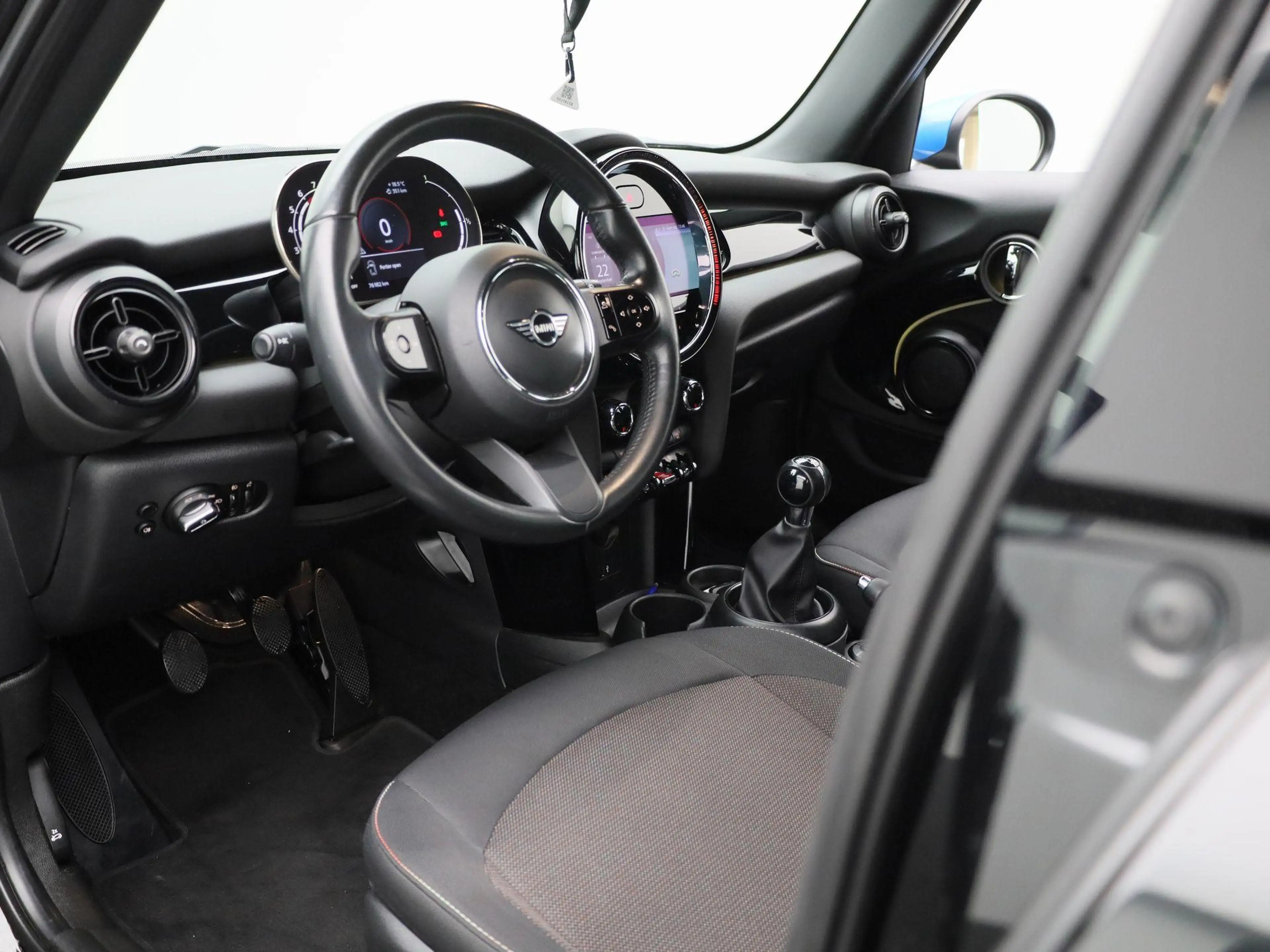 MINI One Mini 5 door NAVI | ECC | PDC — photo 15