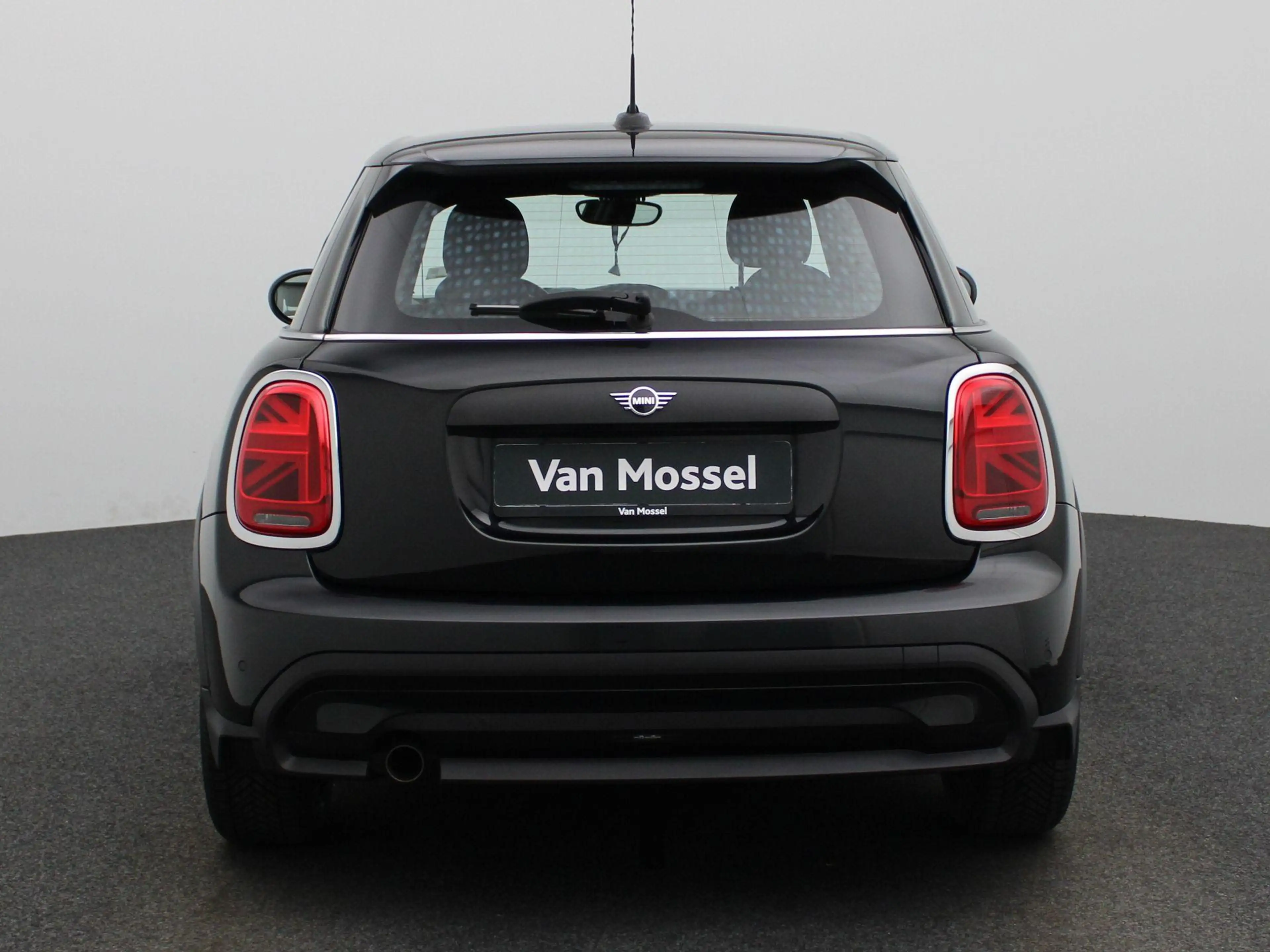 MINI One Mini 5 door NAVI | ECC | PDC — photo 5