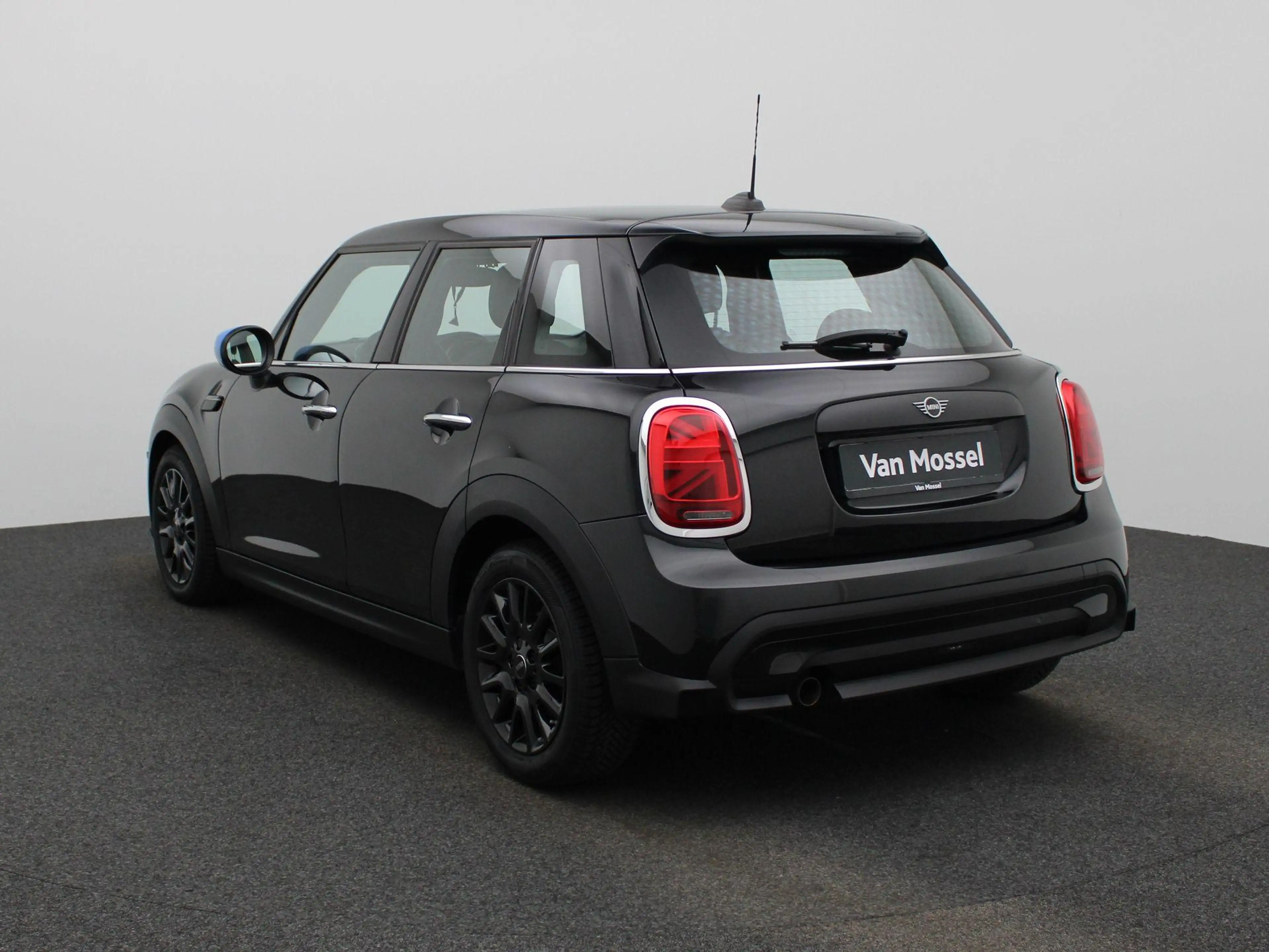 MINI One Mini 5 door NAVI | ECC | PDC — photo 2
