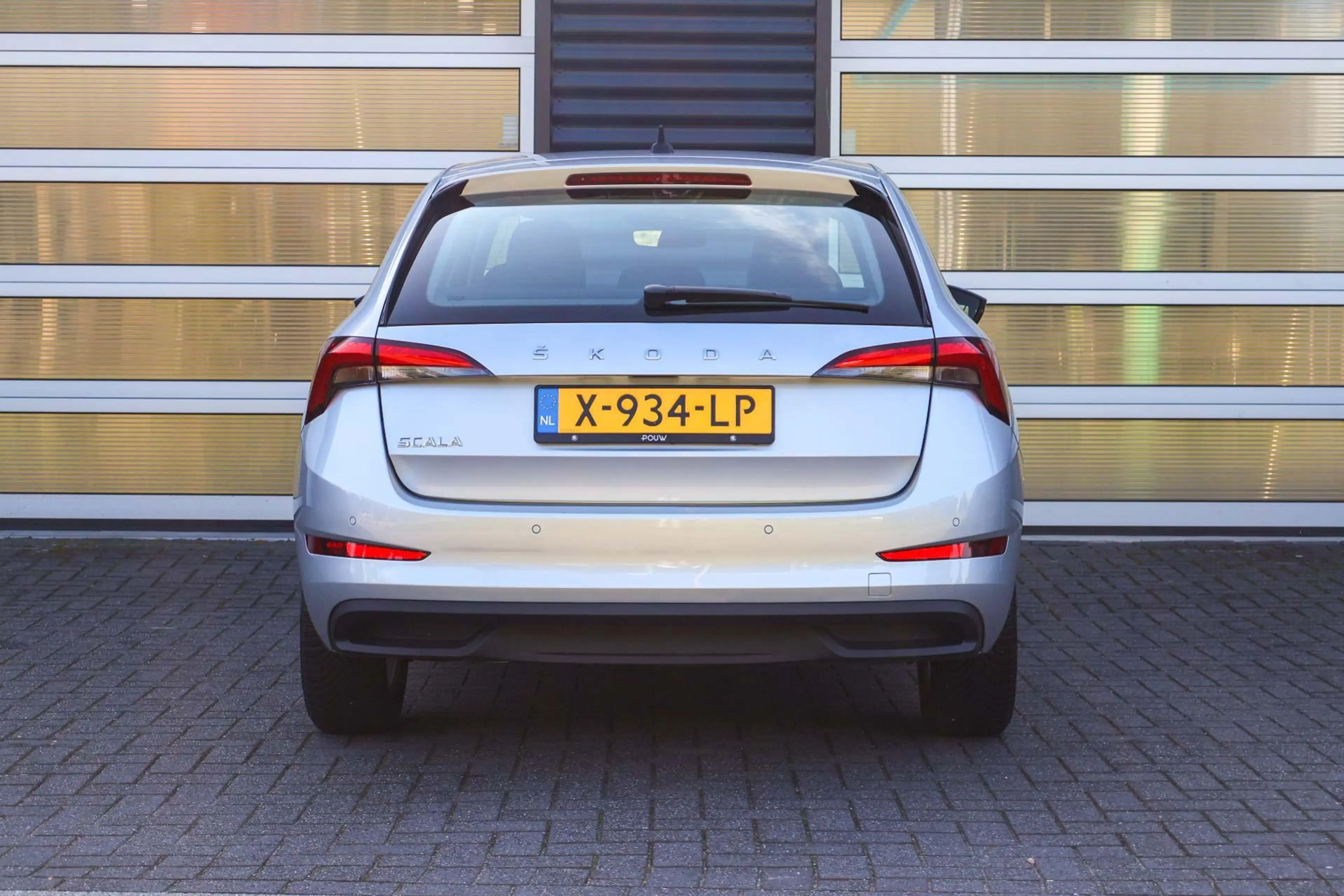 Skoda Scala 1.0 TSI 110pk Ambition | Navigatie | Parkeersensor — photo 11