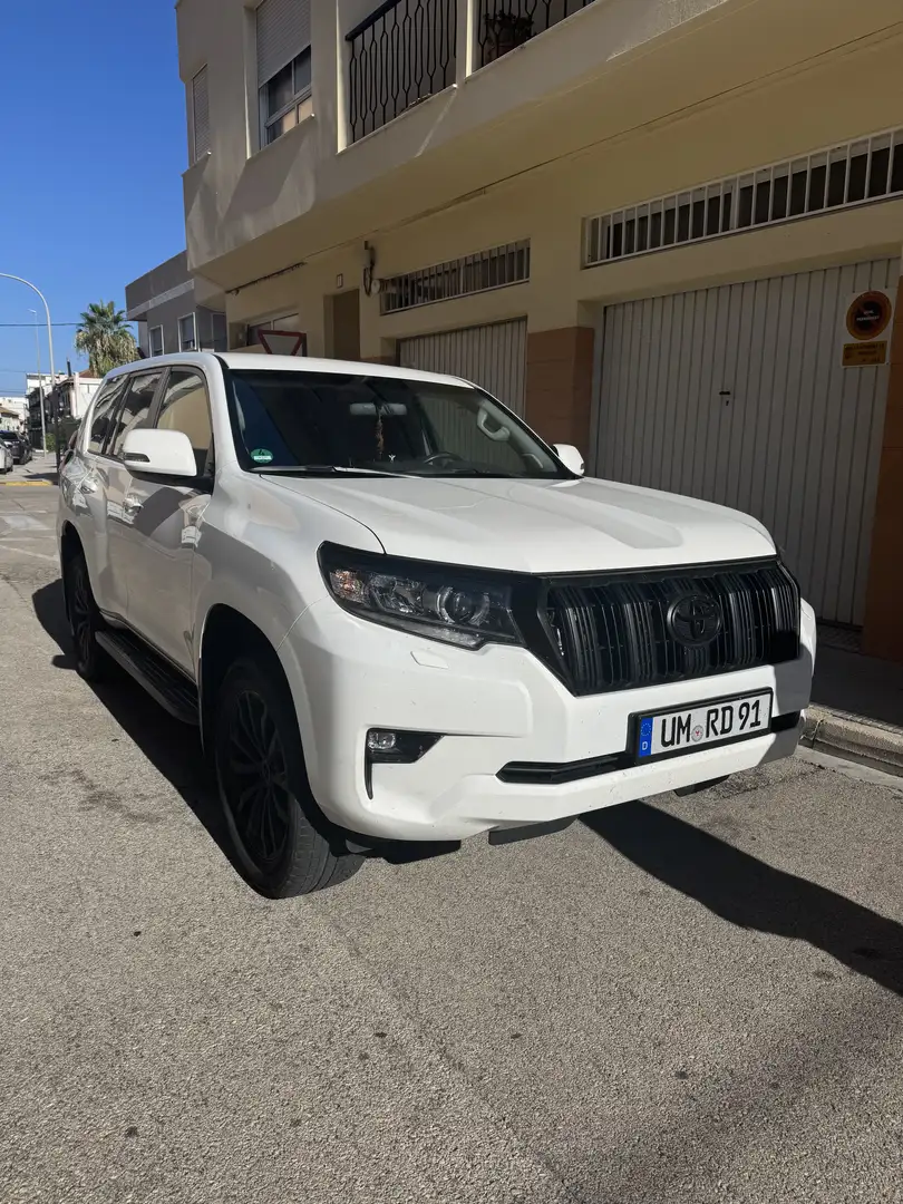 Toyota Land Cruiser 2.8 D-4D Automatik - 1