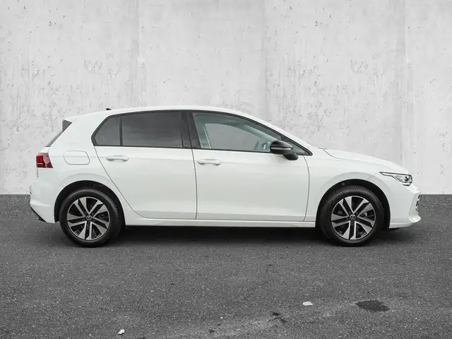 Volkswagen Golf view 5