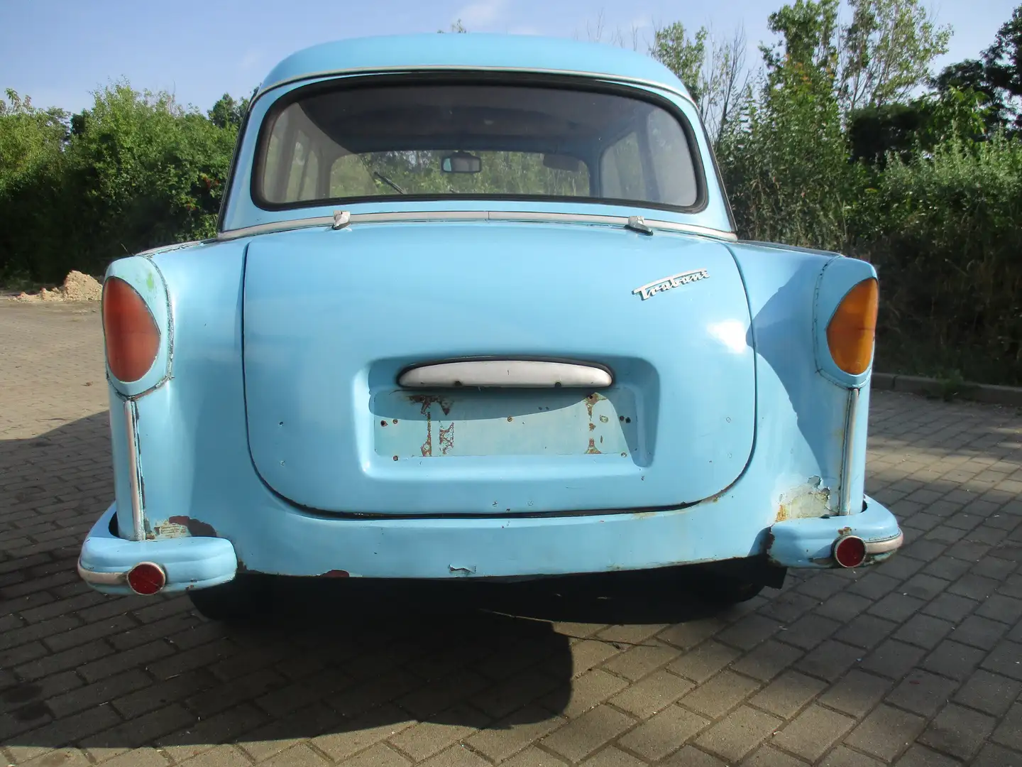 Trabant P50 Limousine in Blau gebraucht in Calau für € 2.500,-