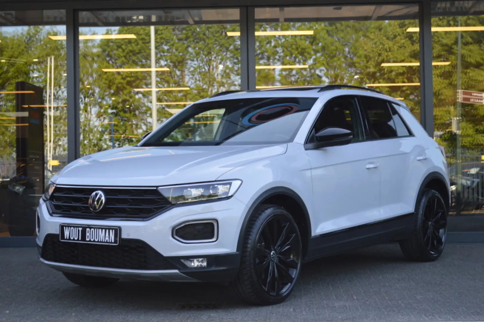 Volkswagen T-Roc 1.5 TSI Sport DSG Led Panorama Virtual Acc Camera Blanc - 2