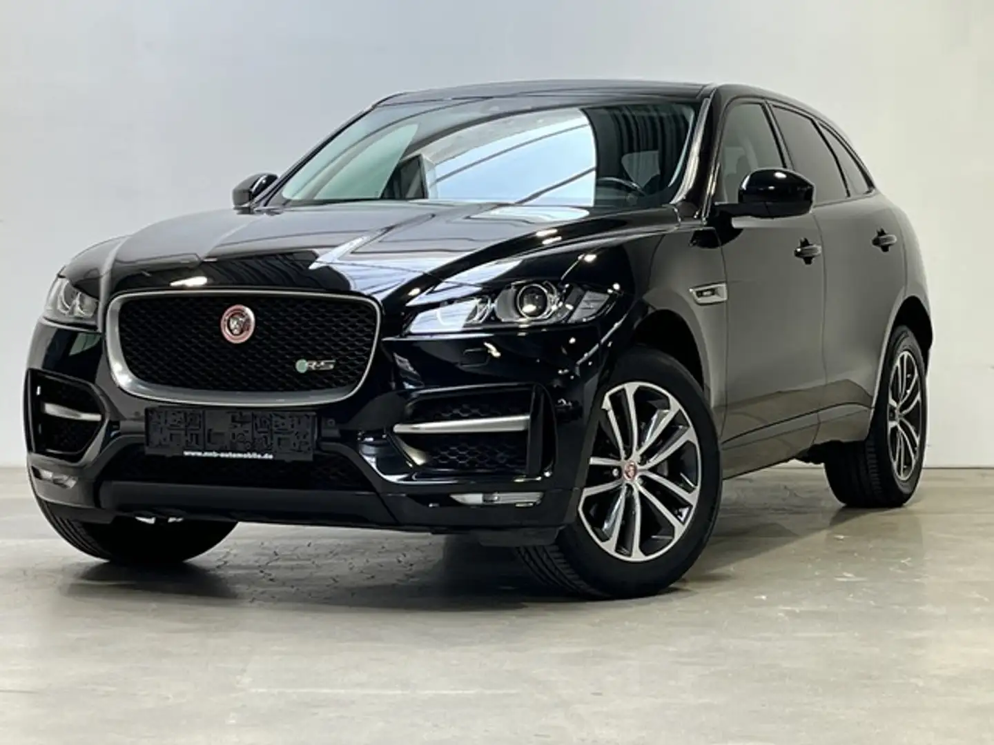 Jaguar F-Pace R-Sport Panorama Virtual Schwarz - 1