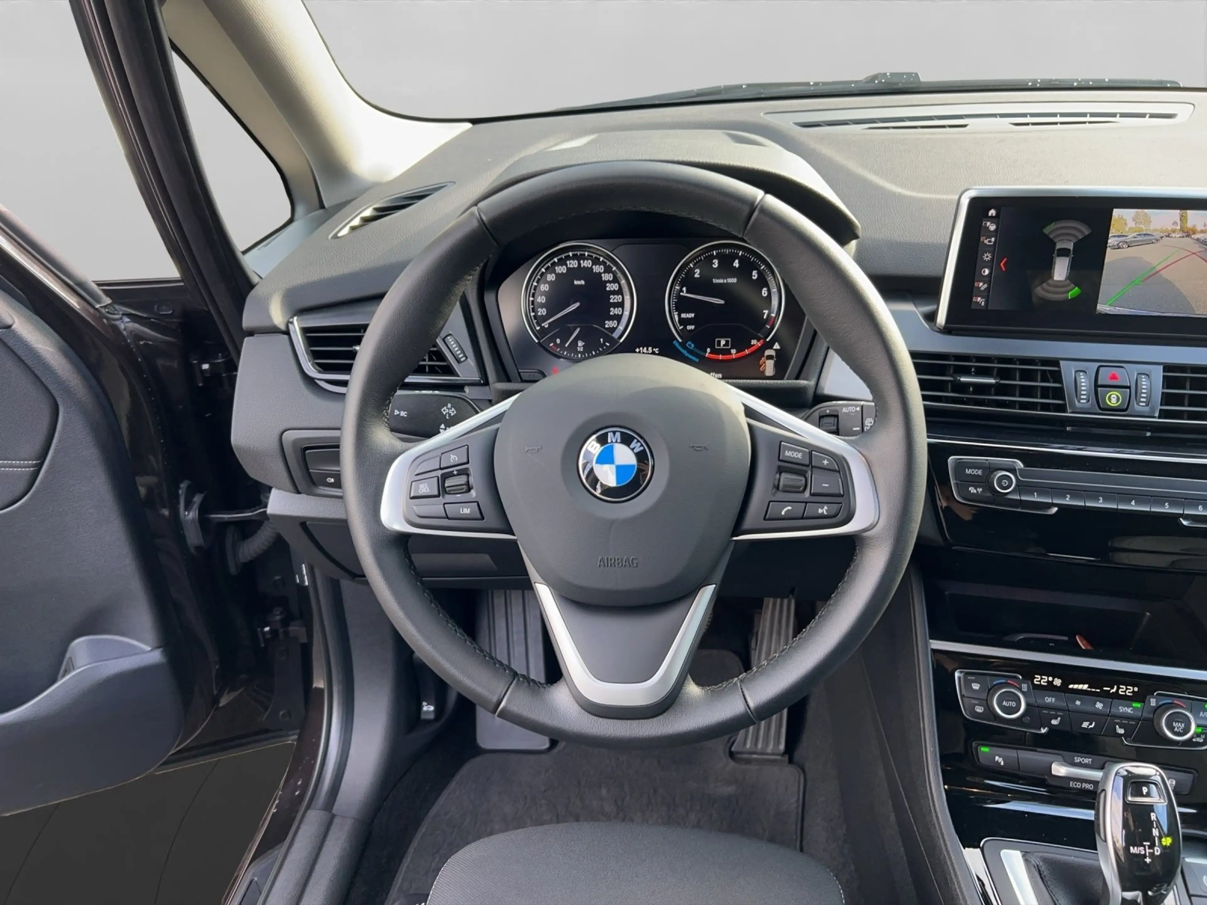 BMW 220 i Gran Tourer Advantage 3. Sitzreihe LED RFK Navi — photo 10