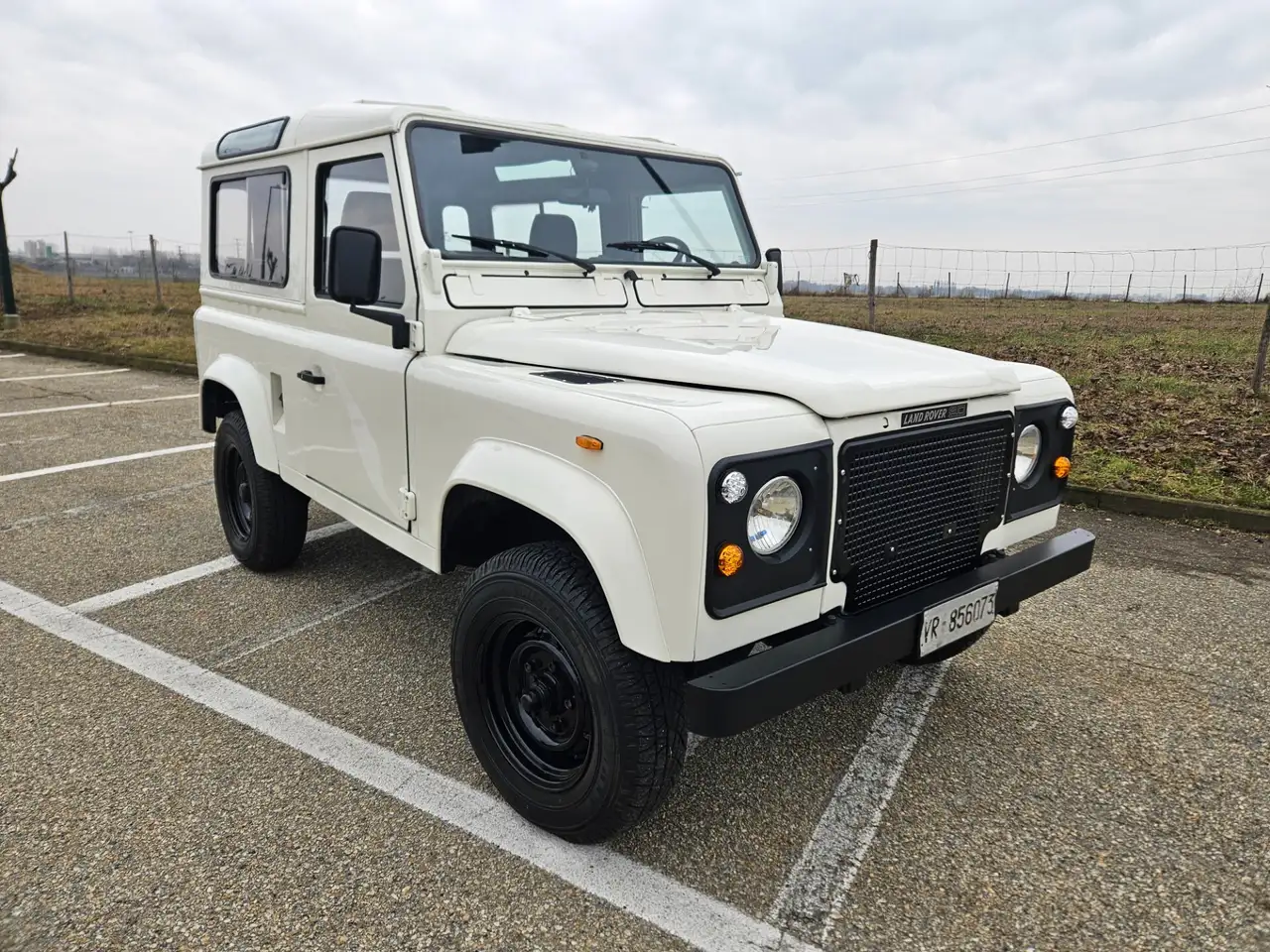 Land Rover Defender 90 turbodiesel Hard-top iscritta ASI, foto 4