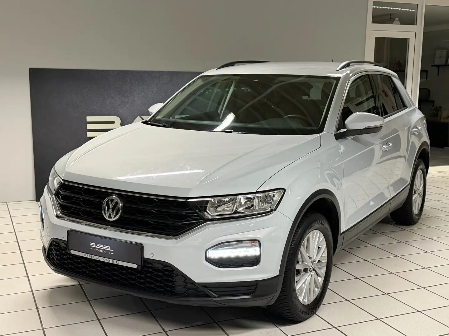 Volkswagen T-Roc Basis Silber - 2