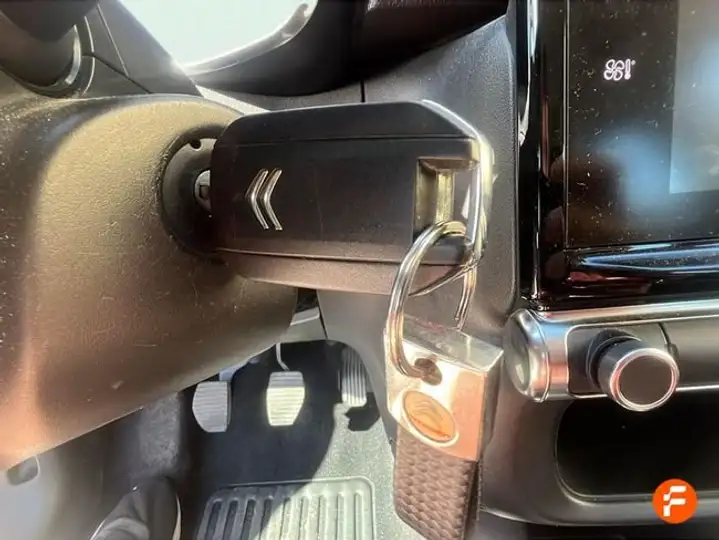 Citroën C3 1.2 PureTech Shine 2018, foto 20