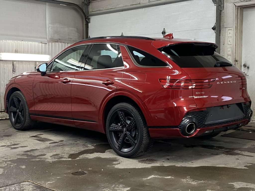 2022 Genesis GV70