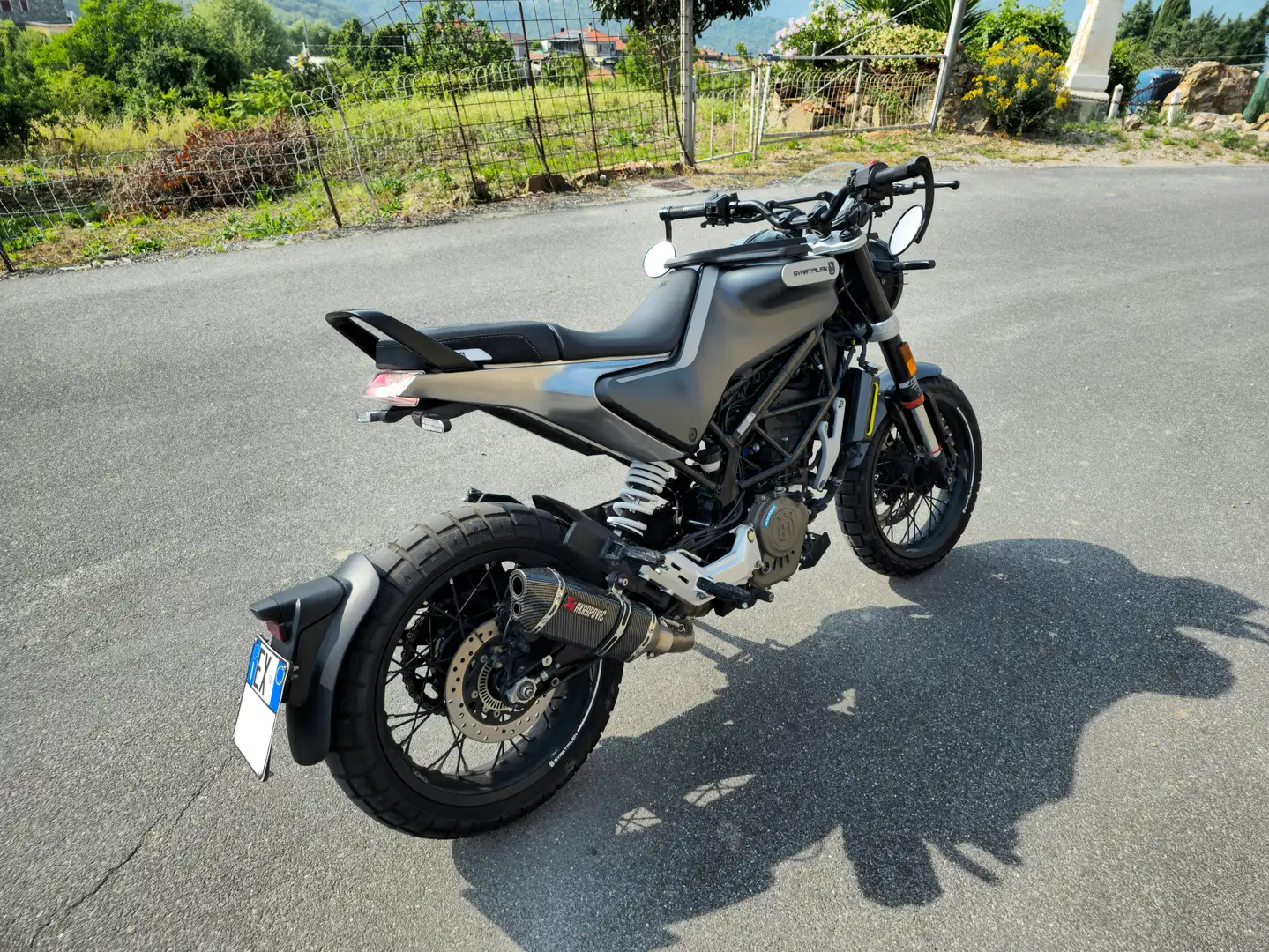 Husqvarna Svartpilen 125 Gri - 2