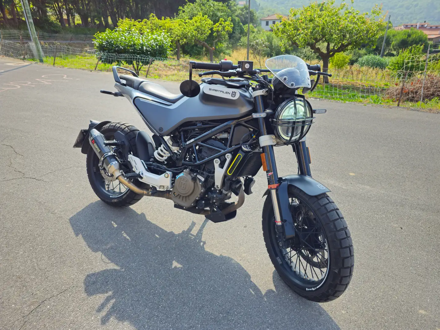 Husqvarna Svartpilen 125 Gri - 1