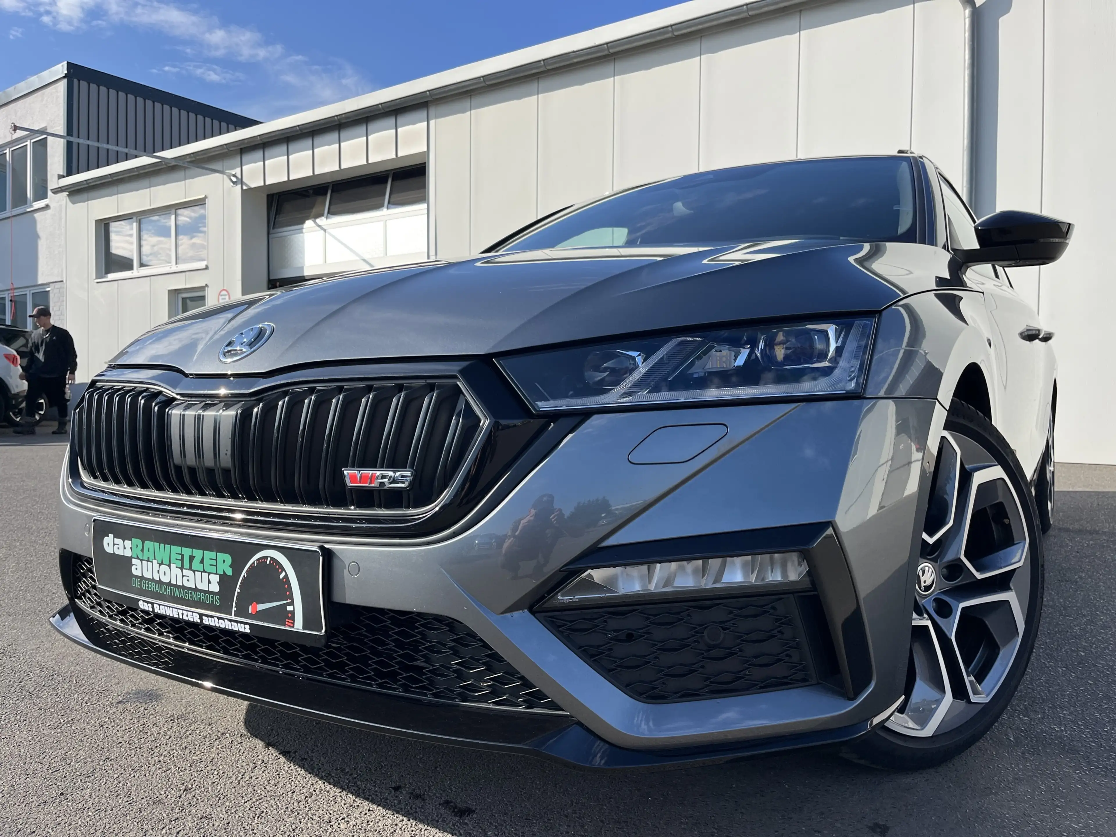 Skoda Octavia Combi 2.0 TDI DSG RS AHK HeadUp Navi ACC RFK 4xSHZ
