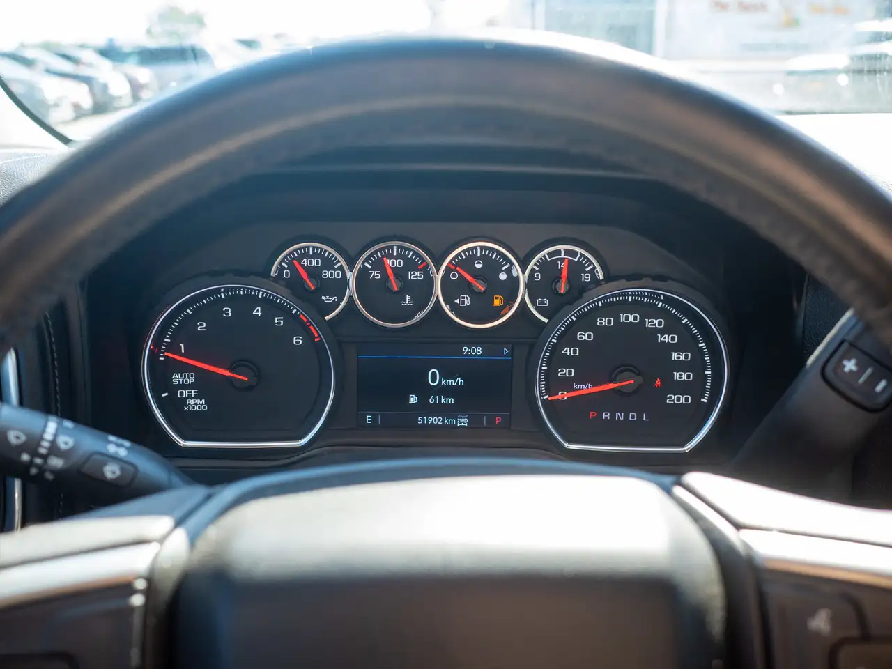 Chevrolet Silverado 1500 снимка Chevrolet Silverado 1500
