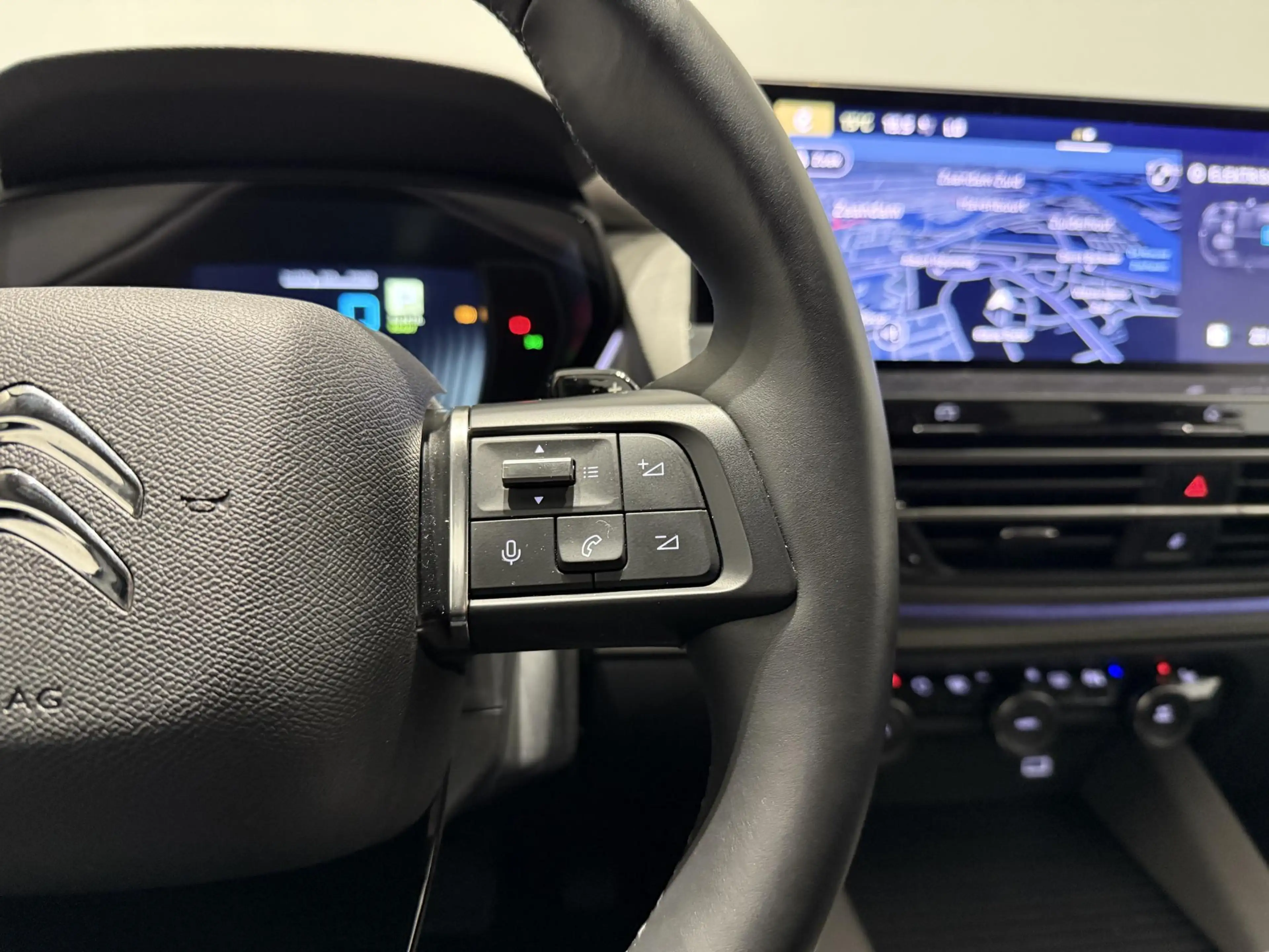 Citroen C5 X 1.6 Plug-in Hybrid Business Plus — photo 13